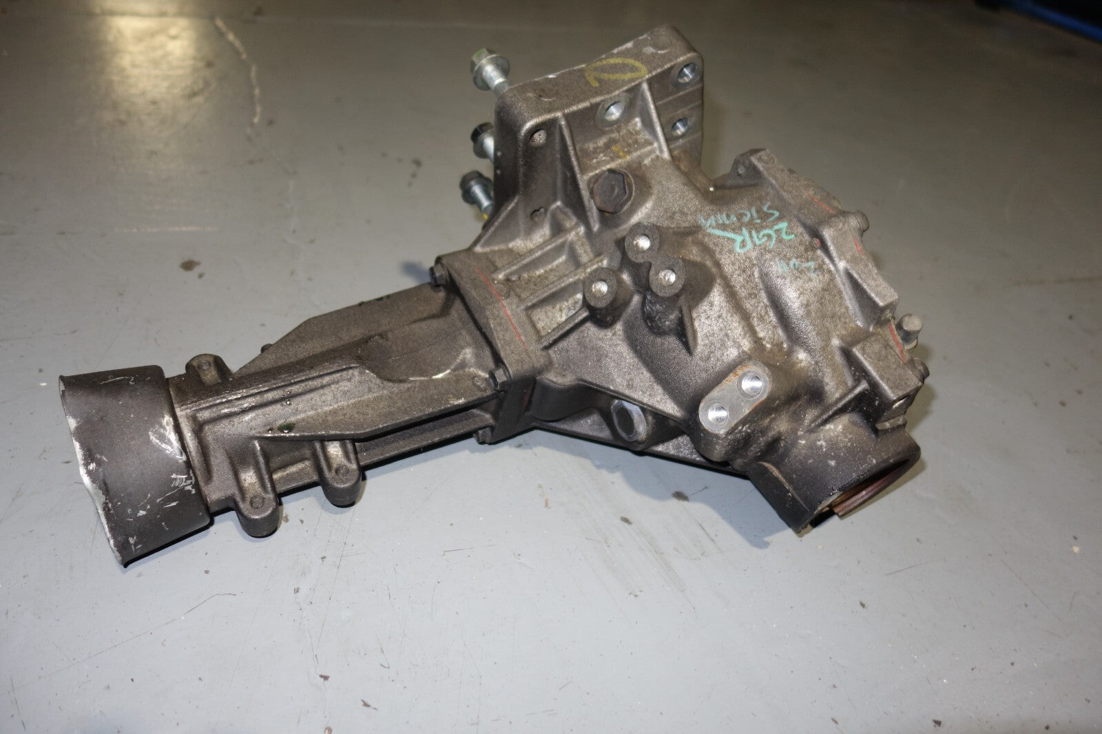 JDM 2011-2019 TOYOTA SIENNA TRANSFER CASE DIFFERENTIAL 2GR 3.5L LOW MILEAGE