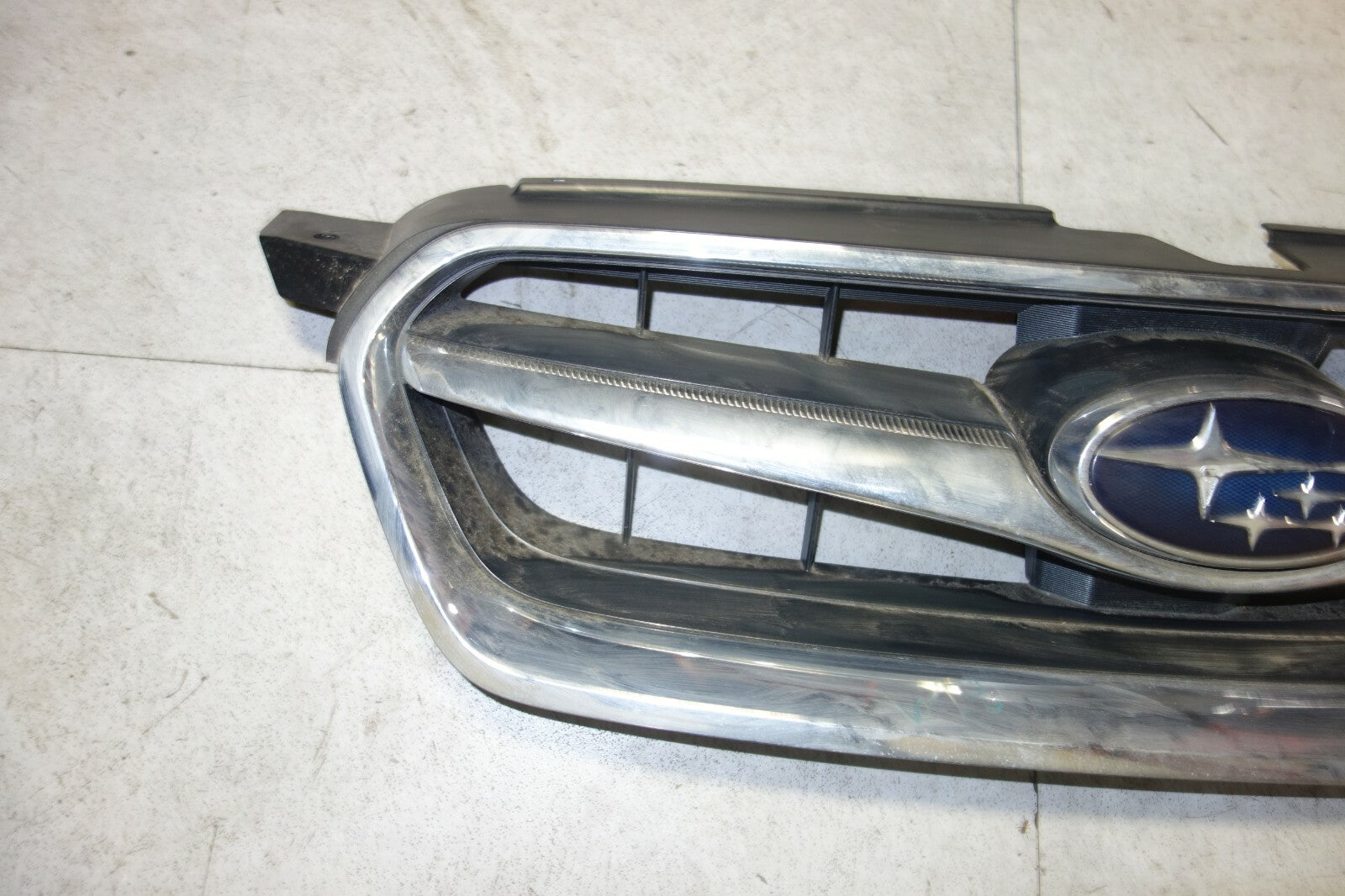 JDM 2008-2009 GENUINE SUBARU LEGACY OEM GRILLE GRILL BPE FITS:SUBARU LEGACY