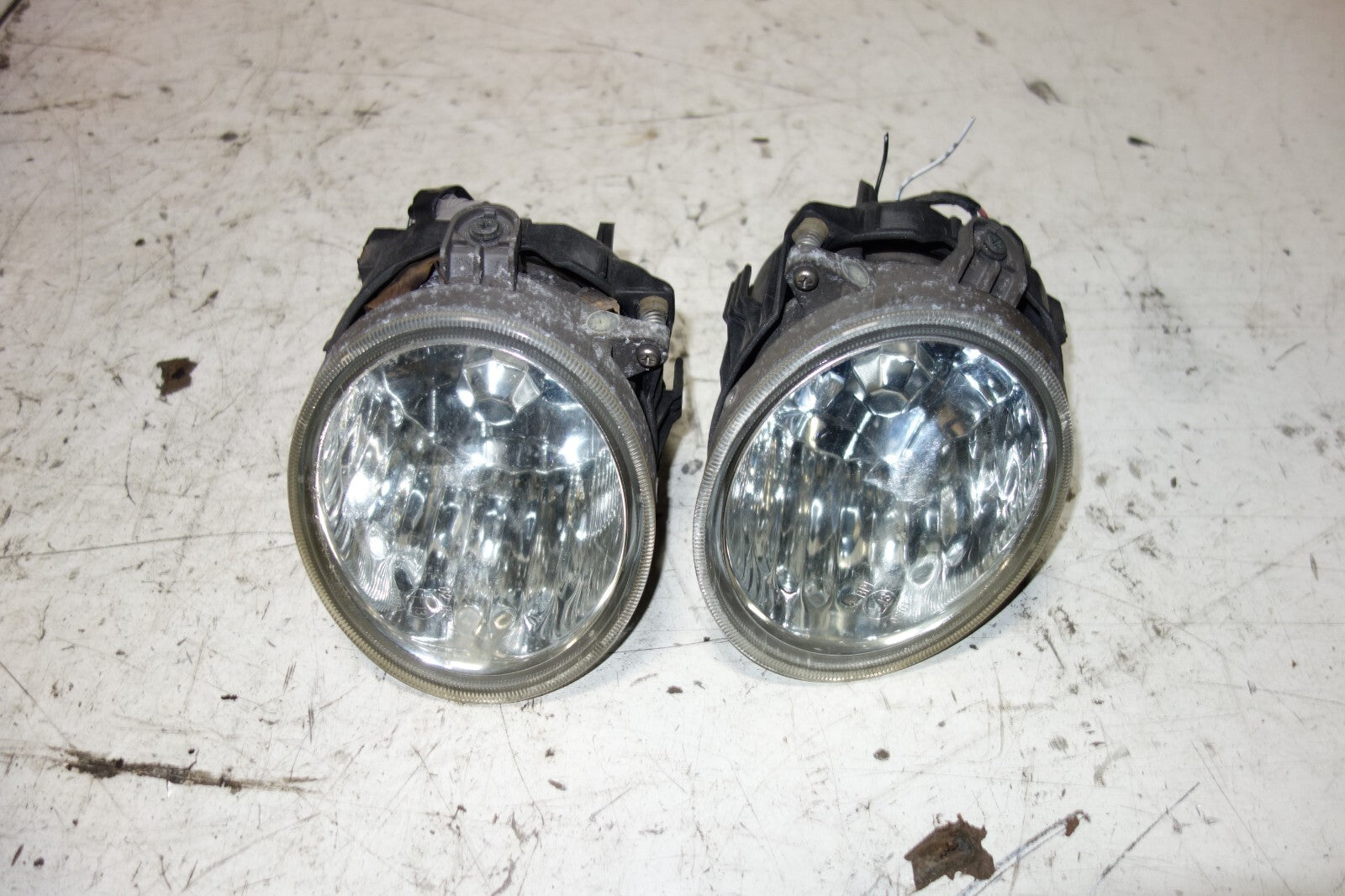 JDM 2003-2005 SUBARU FORESTER OEM FOG LIGHTS SG5 GENUINE FOG LAMPS LEFT & RIGHT