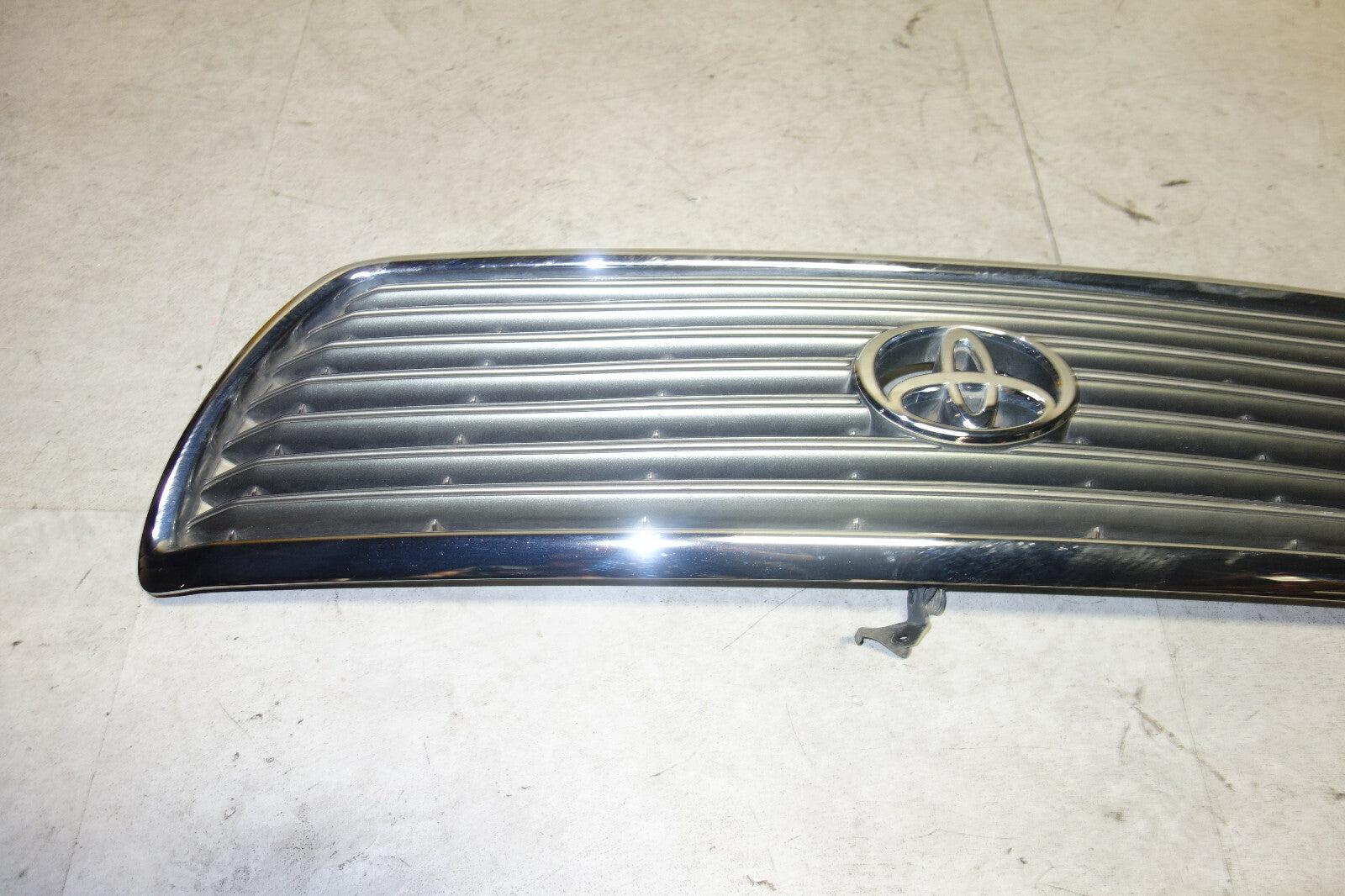 JDM Lexus LS430 / Toyota Celsior Front Grille Grill 2001-2003 UCF31 UCF30