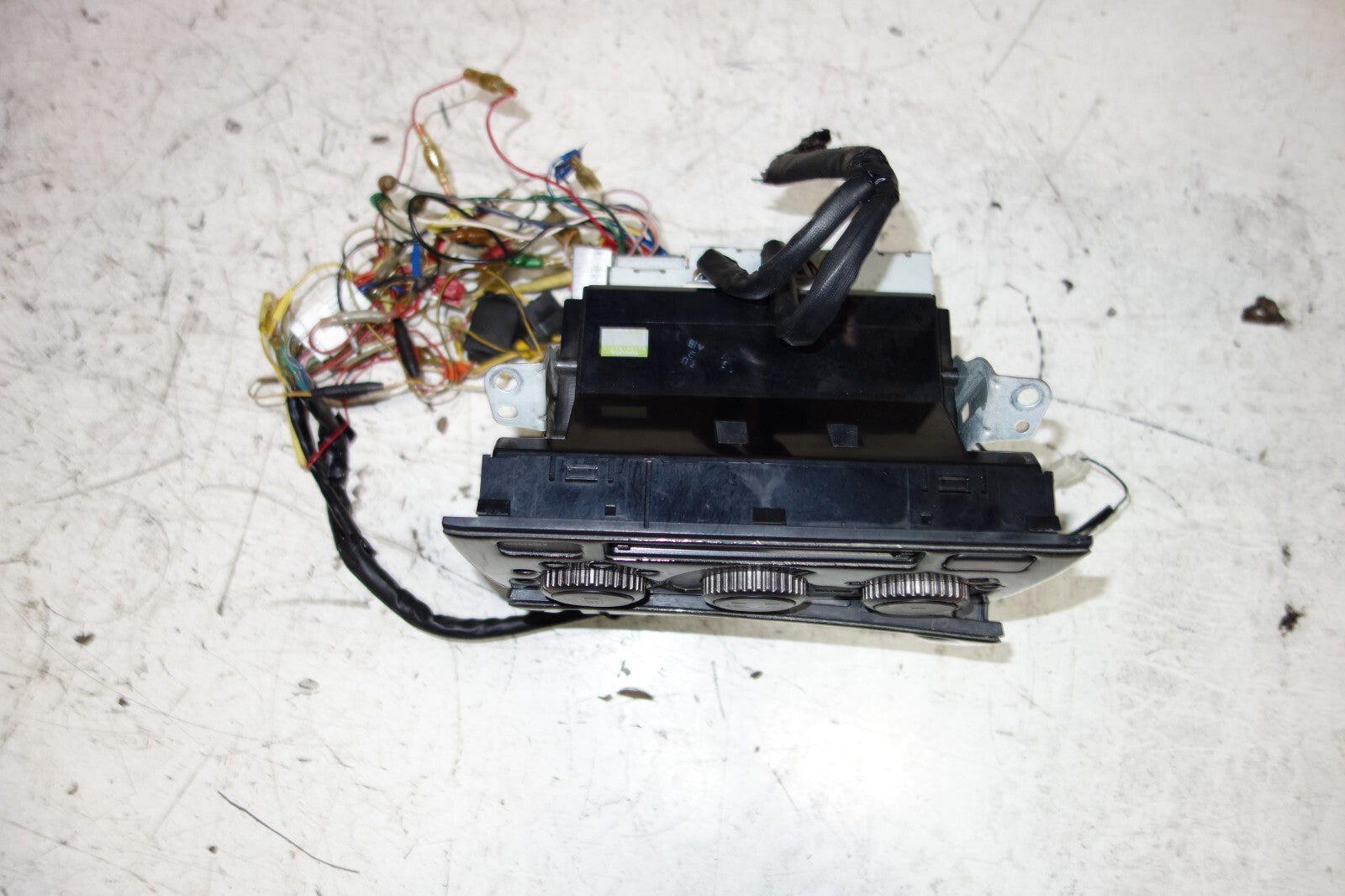 JDM TOYOTA ALTEZZA IS300 IS200 SXE10 GXE10 A/C CONTROL UNIT PIONEER CD PLAYER
