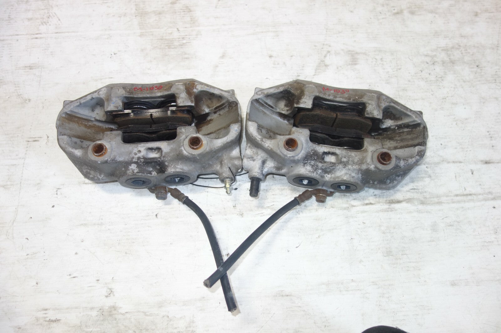 JDM 2001-2006 LEXUS LS430 OEM FRONT 4 PISTON BRAKE CALIPERS LEFT & RIGHT UCF31