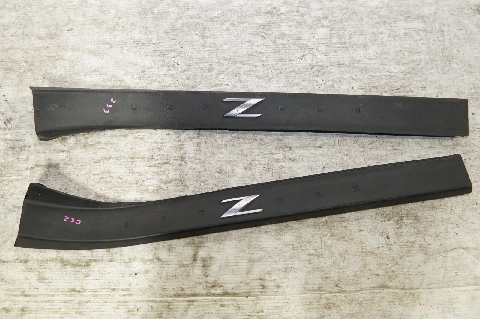 JDM Nissan 350z Door Sills Scuff Plates Genuine 2003-2009 MF-437