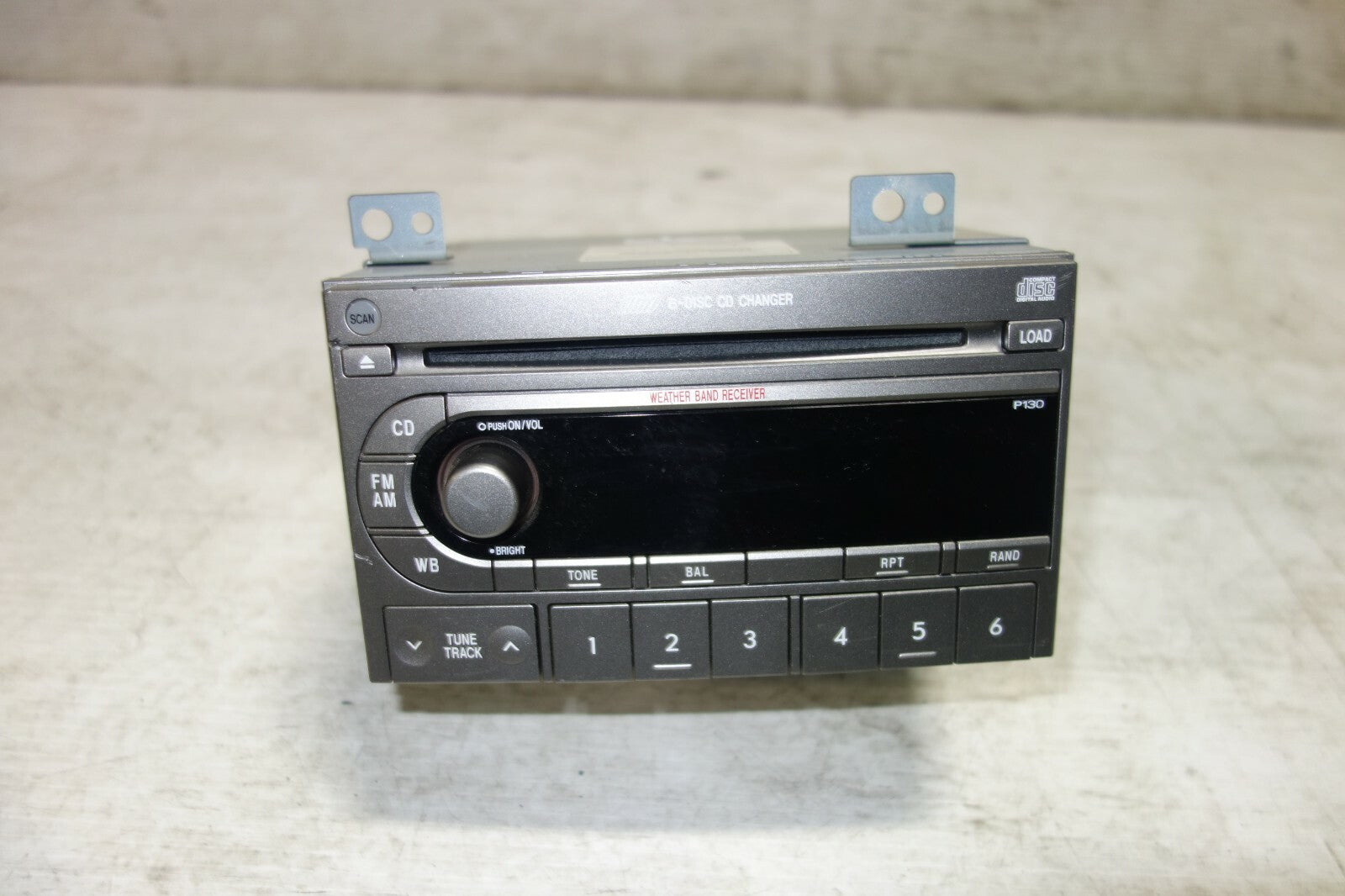Subaru Forester OEM 6 DISC CD Player Changer Radio SG5 2006-2008