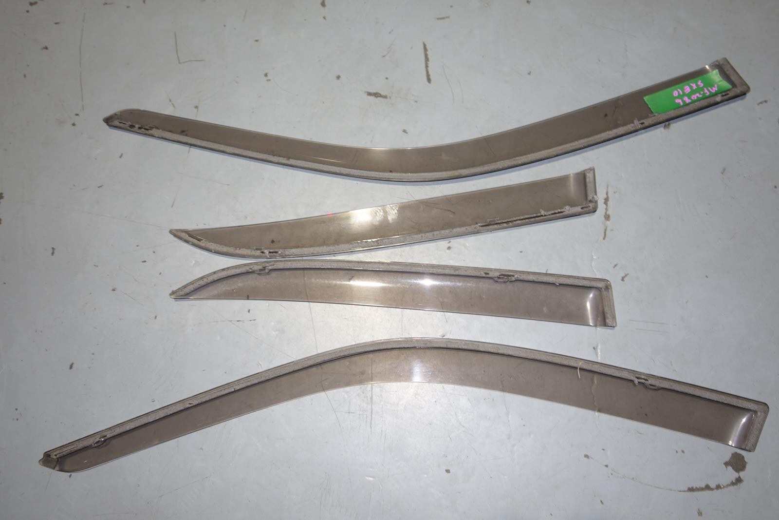 JDM LEXUS IS300 SXE10 OEM WINDOW VISORS RAIN GUARDS JAPAN ALTEZZA 2001-2005