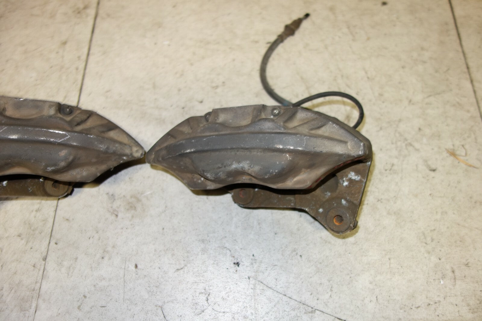JDM Toyota Lexus LS400 UCF20 UCF21 4 Pot Front Brake Calipers Celsior 1995-2000