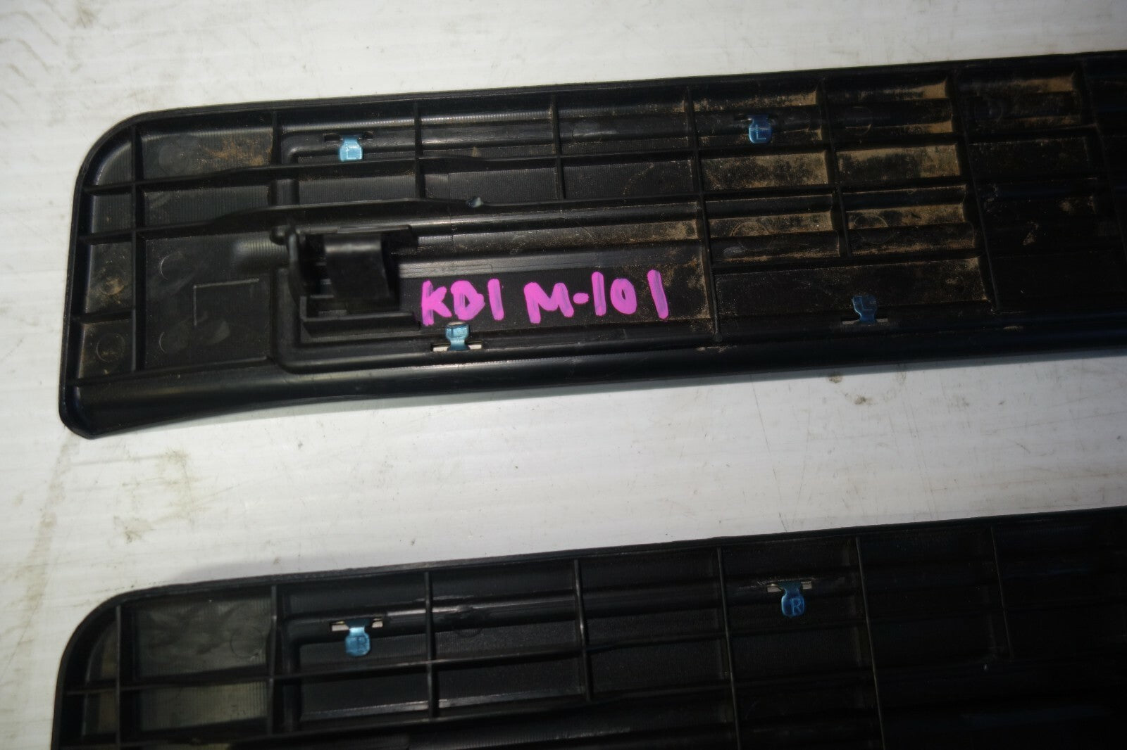 JDM 2005-2008 ACURA RL HONDA LEGEND OEM DOOR SILLS TRIM SCUFF PLATES SIDE STEPS