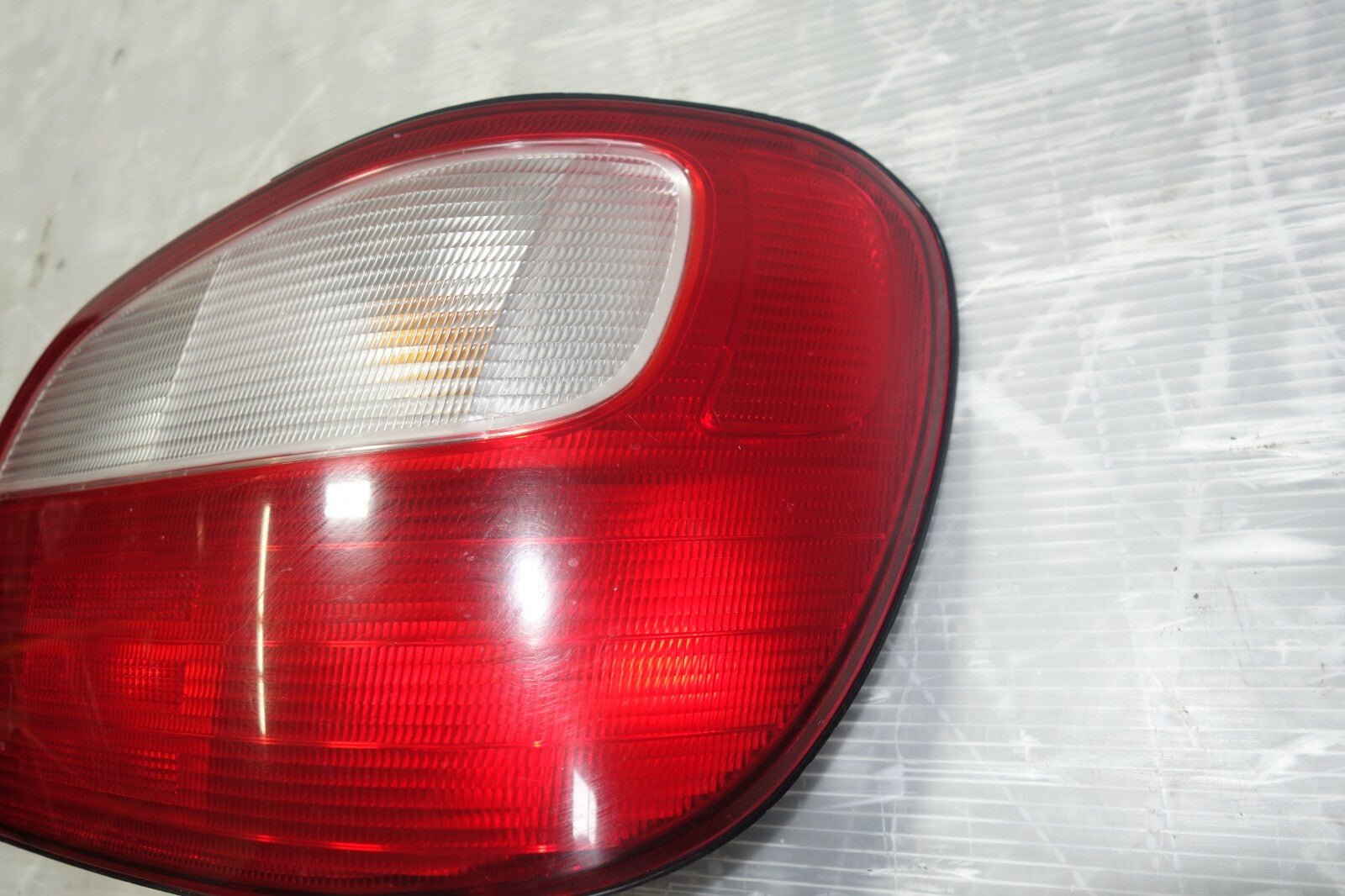 JDM 02-03 SUBARU IMPREZA WRX STi V7 OEM TAIL LIGHT LAMP 4 DOOR SEDAN RIGHT SIDE