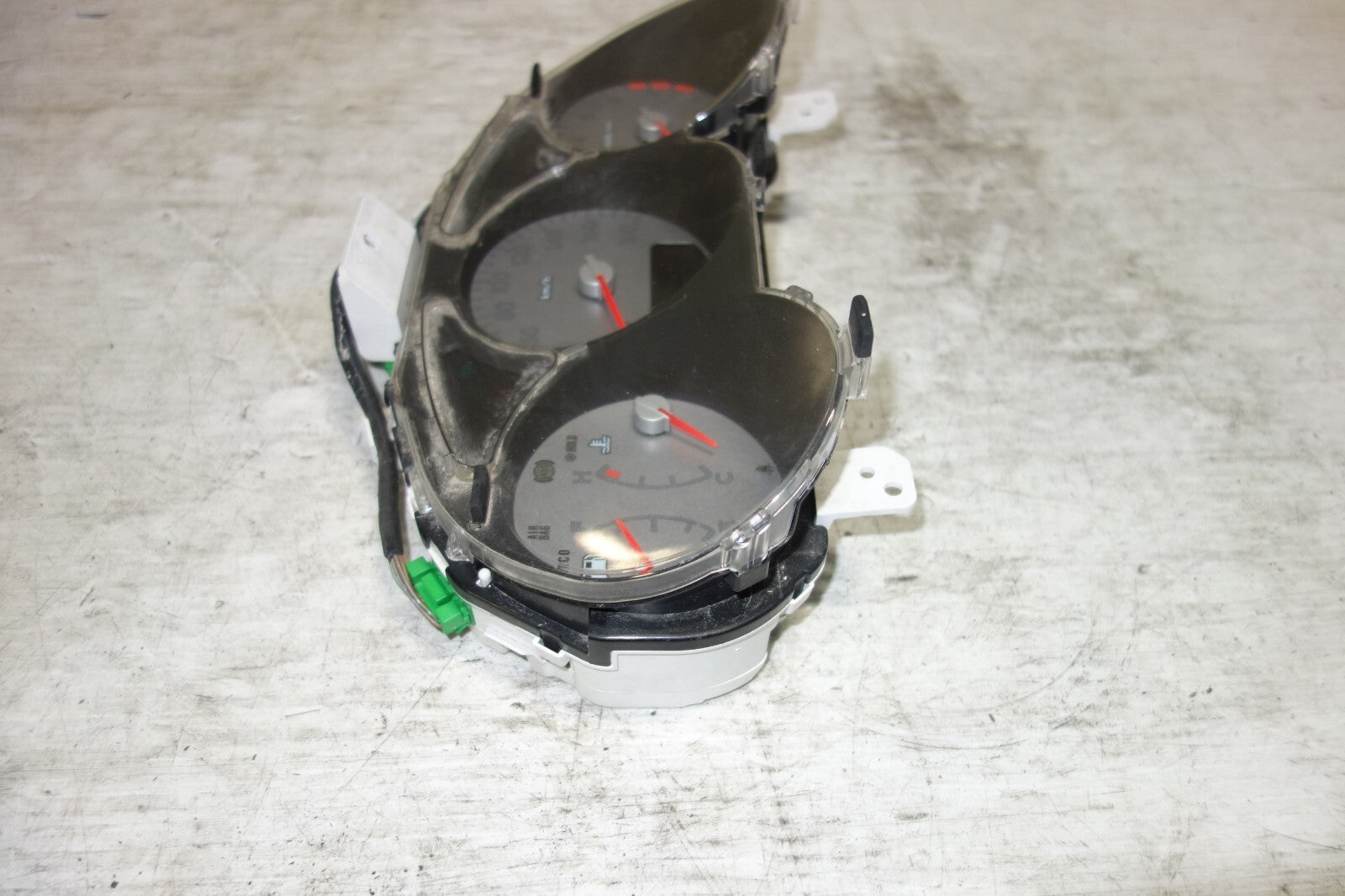 Subaru Forester 5 Speed OEM Gauge Cluster SG5 2003 2004 2005