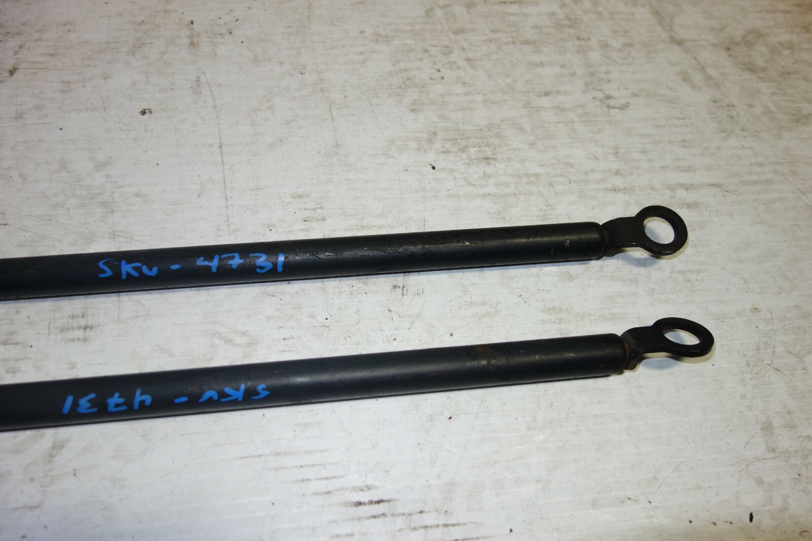 Honda Integra DC2 Type-R Rear Tailgate Damper Gas Spring Strut Pairs OEM Genuine