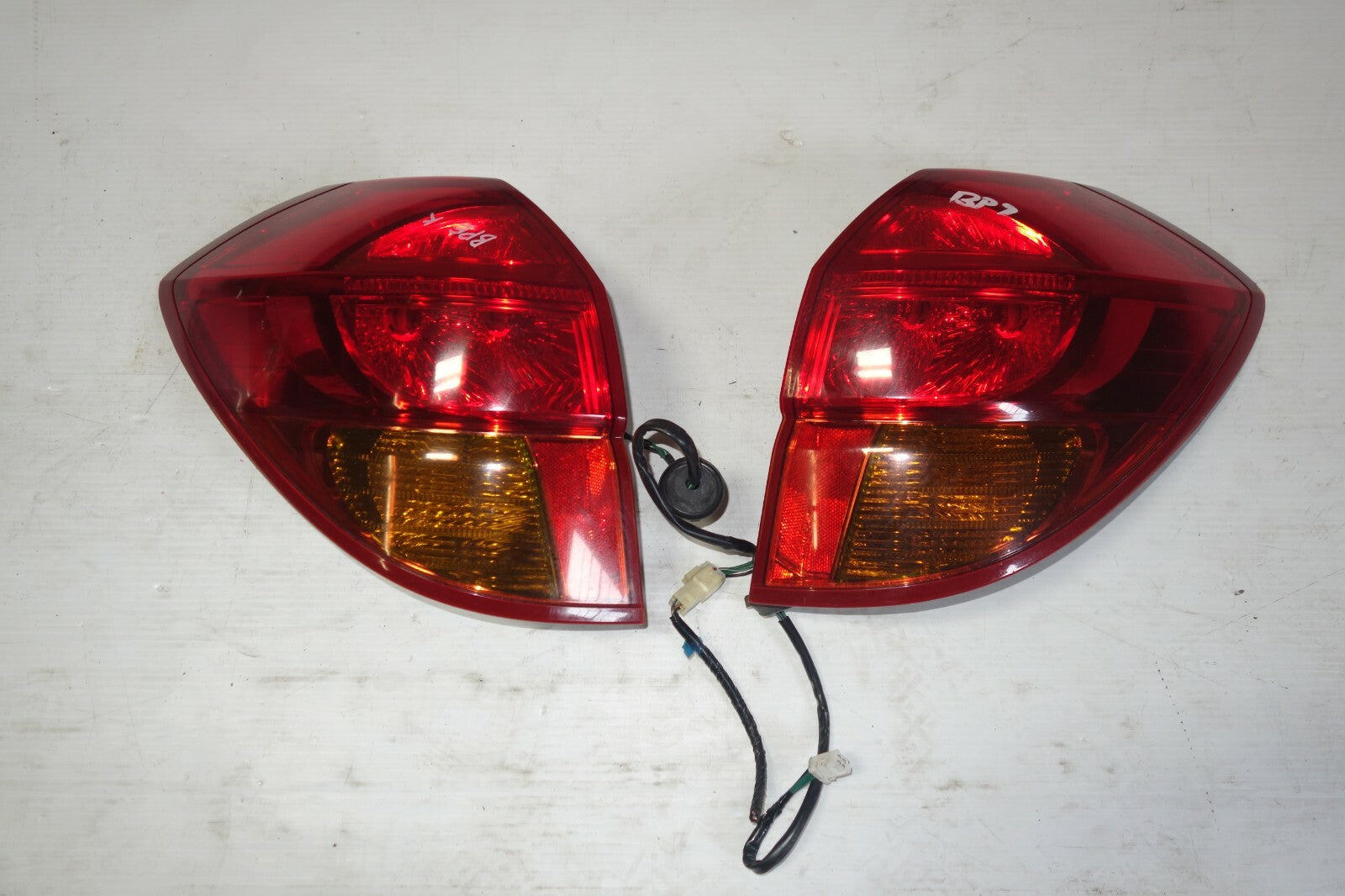 JDM 2005-2009 SUBARU LEGACY OUTBACK KOUKI OEM USED TAIL LIGHTS TAIL LAMPS