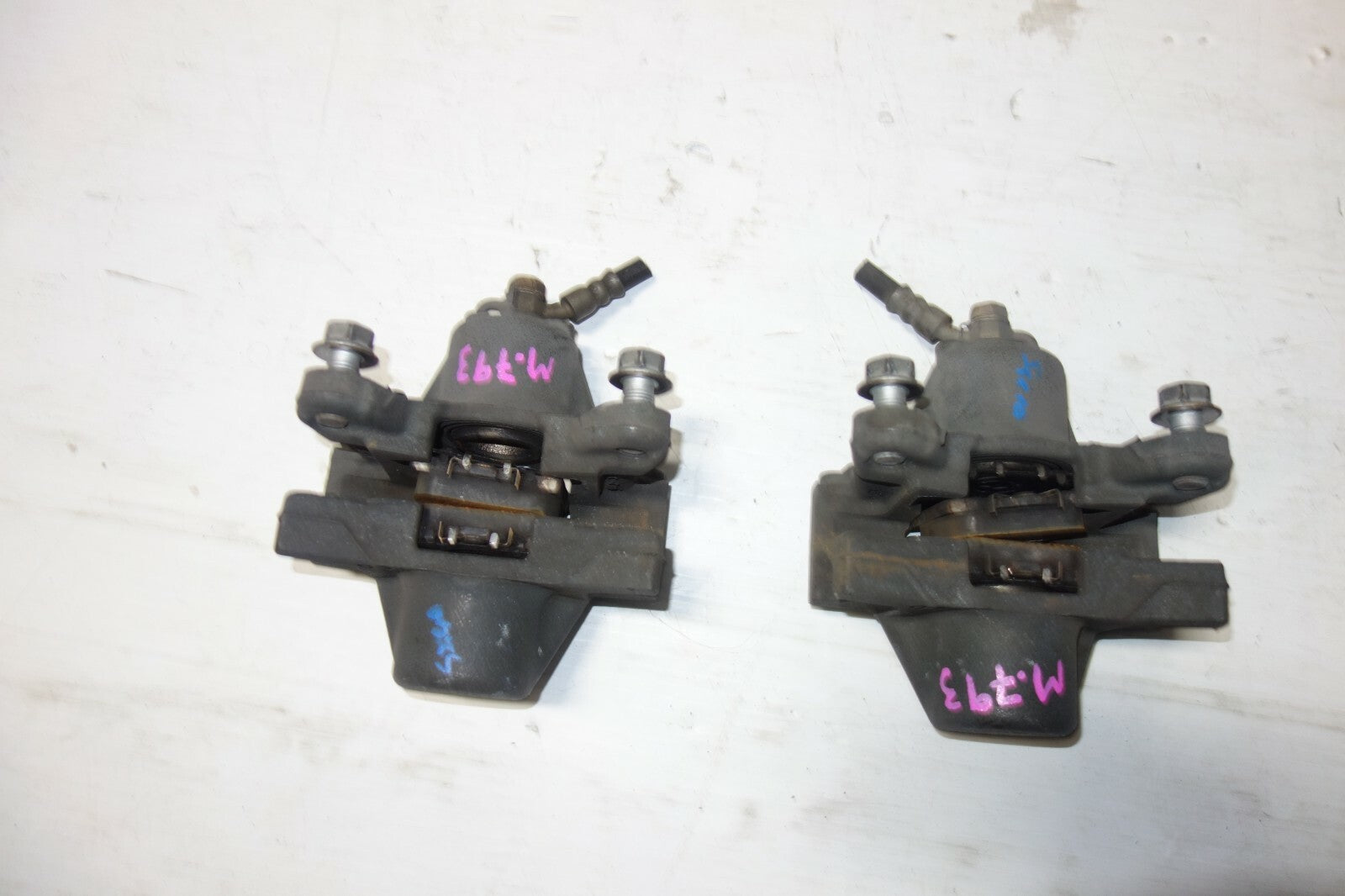 JDM 2001-2005 LEXUS IS300 GENUINE REAR BRAKE CALIPERS OEM LEFT & RIGHT SXE10