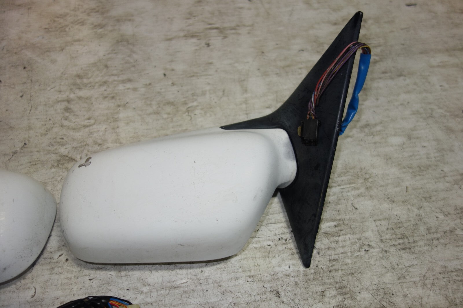 JDM Subaru Legacy Power Folding Mirrors Auto Flip 2000-2004 #6847