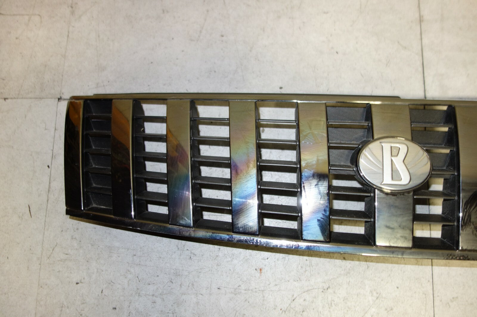 JDM Nissan Bassara Ju30 Grille 62310 Ad700 OEM Genuine Front Grille