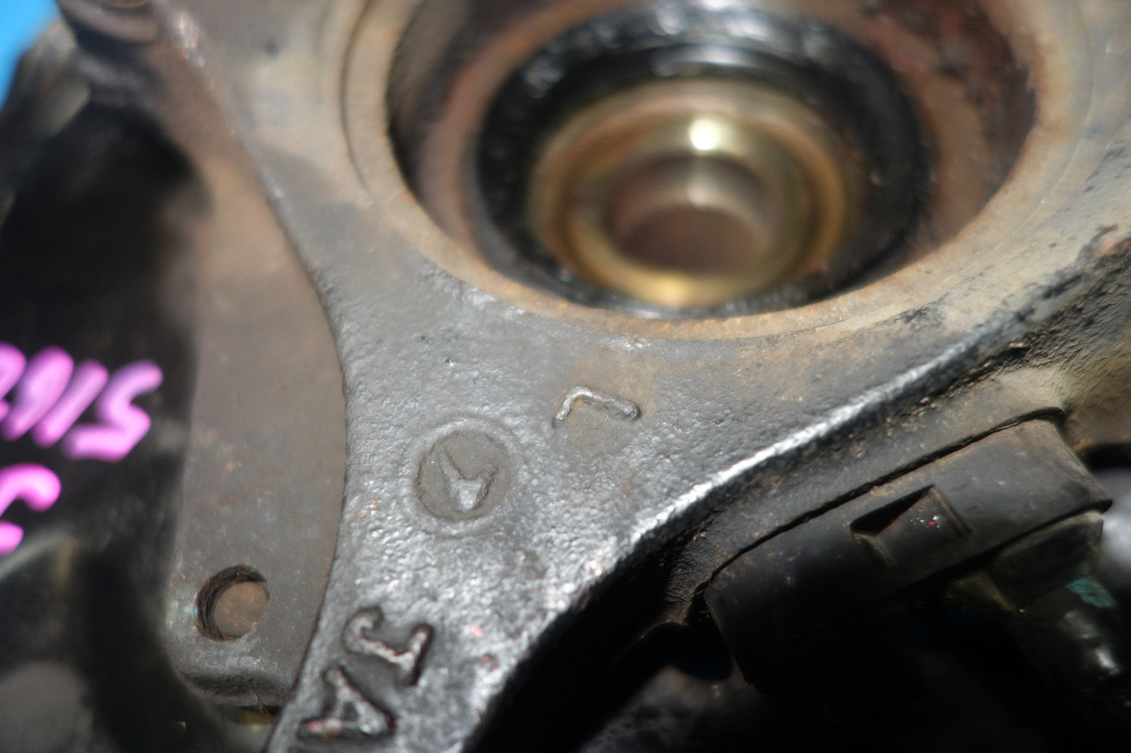 JDM Subaru Impreza Front Left Wheel Hub Bearing Knuckle Spindle OEM 2002-2007