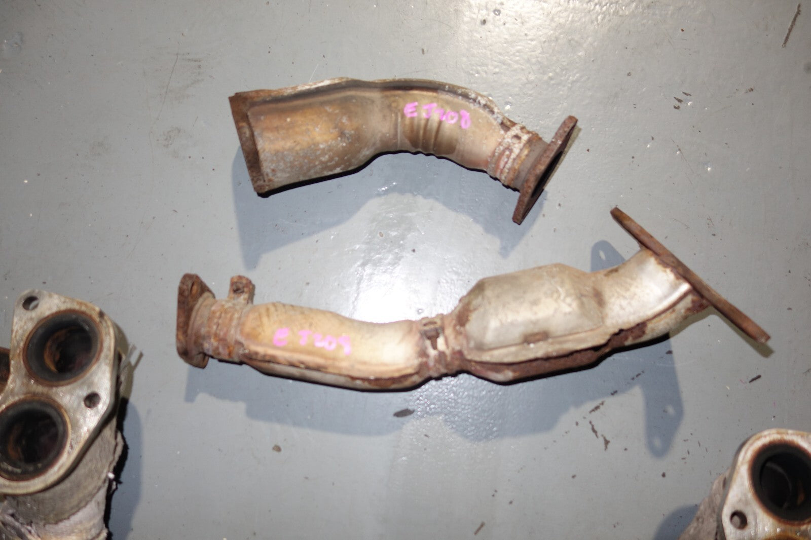 JDM 2000-2004 SUBARU LEGACY B4 EJ20 SUBARU EXHAUST EXHAUST MANIFOLD TWIN TURBO