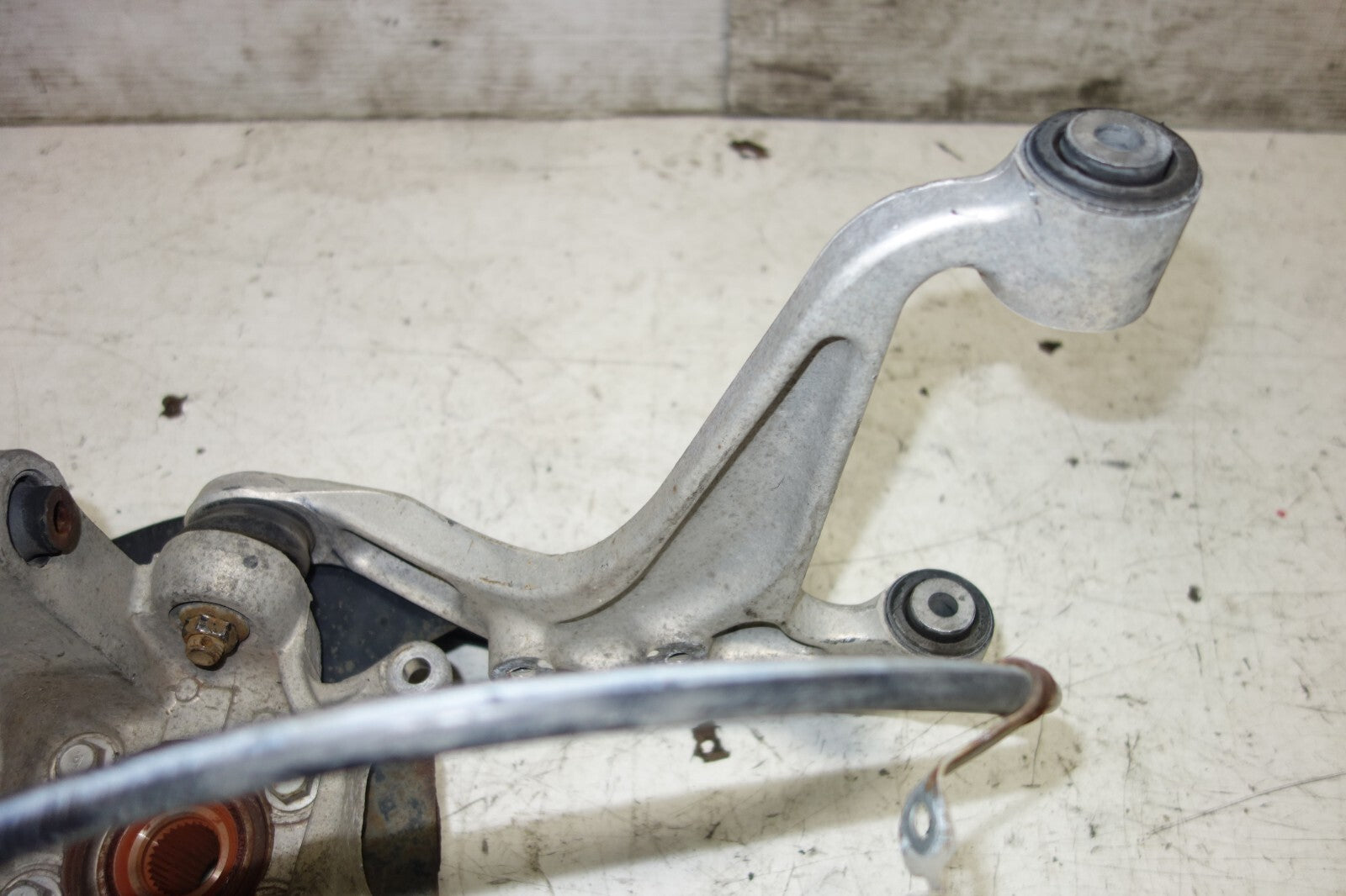 JDM Nissan 350z / G35 Rear Left Wheel Hub Spindle Bearing Control Arm 2003-2009