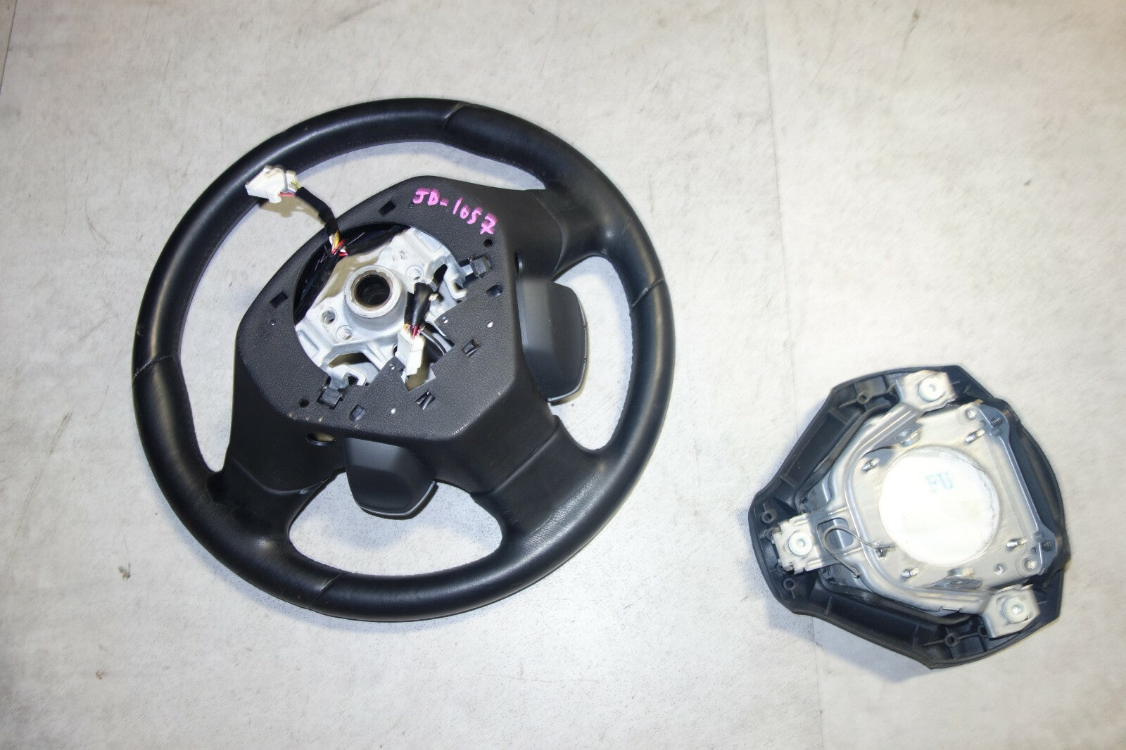 Steering Wheel JDM Subaru Legacy / Outback 2005-2009 BP9 BP5 OEM Japan BPE