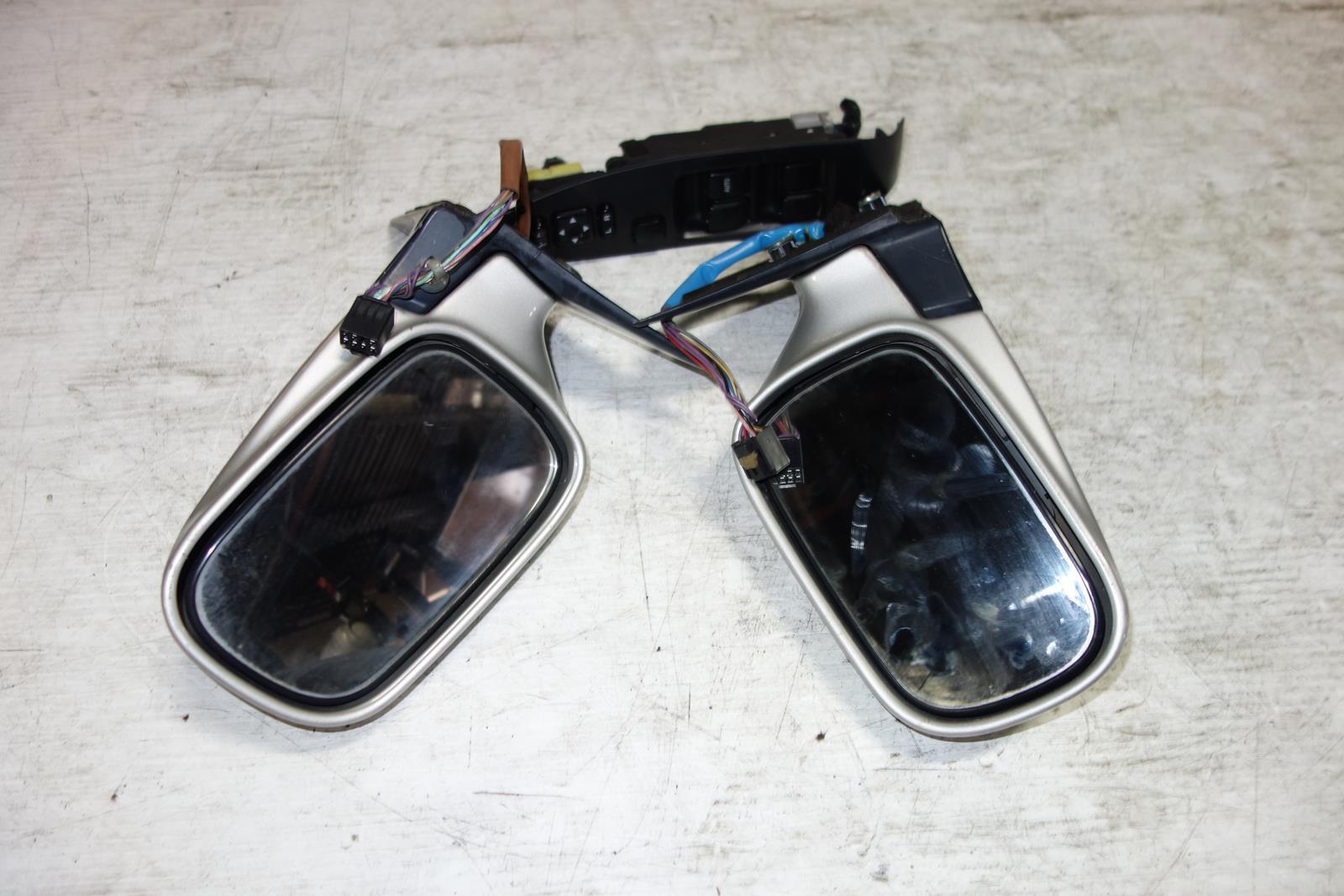 JDM Subaru Legacy Power Folding Mirrors Auto Flip 2000-2004