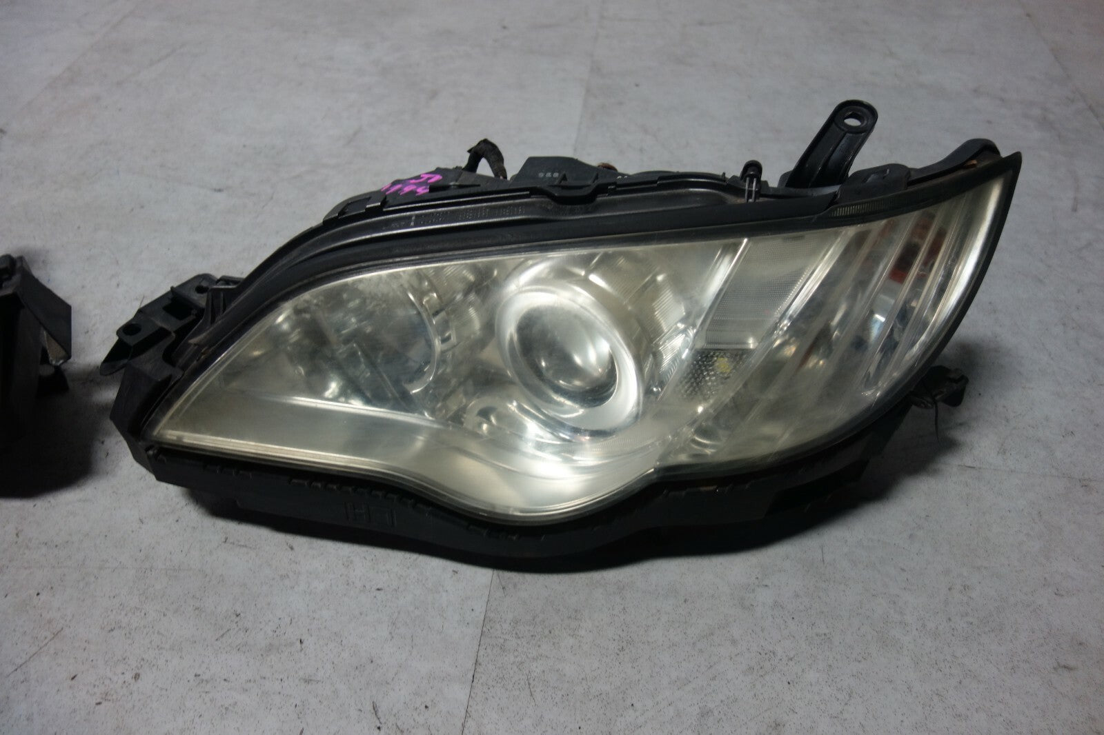 JDM Subaru Legacy HID Headlights 2008 2009 OEM Japan BP9 BP5 BPE Genuine
