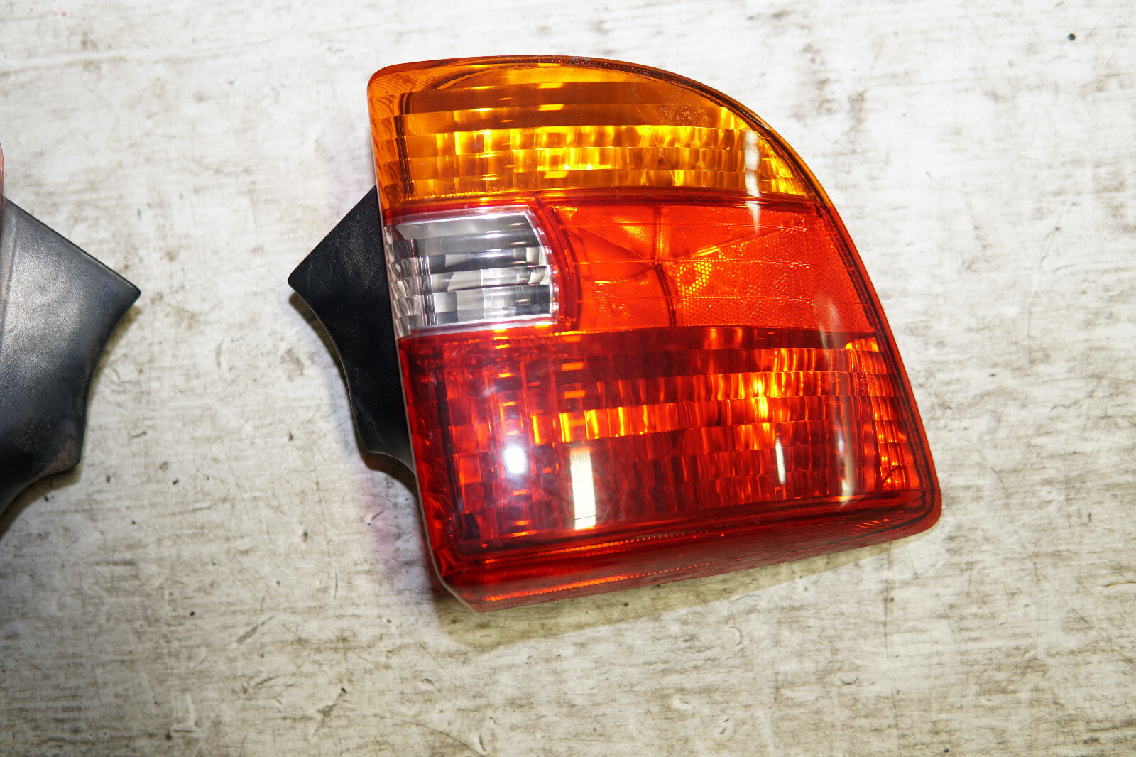 JDM Toyota Celica GT GT-S OEM Tail Lights Lamps 2001-2003 Spec ZZT231 ZZT230