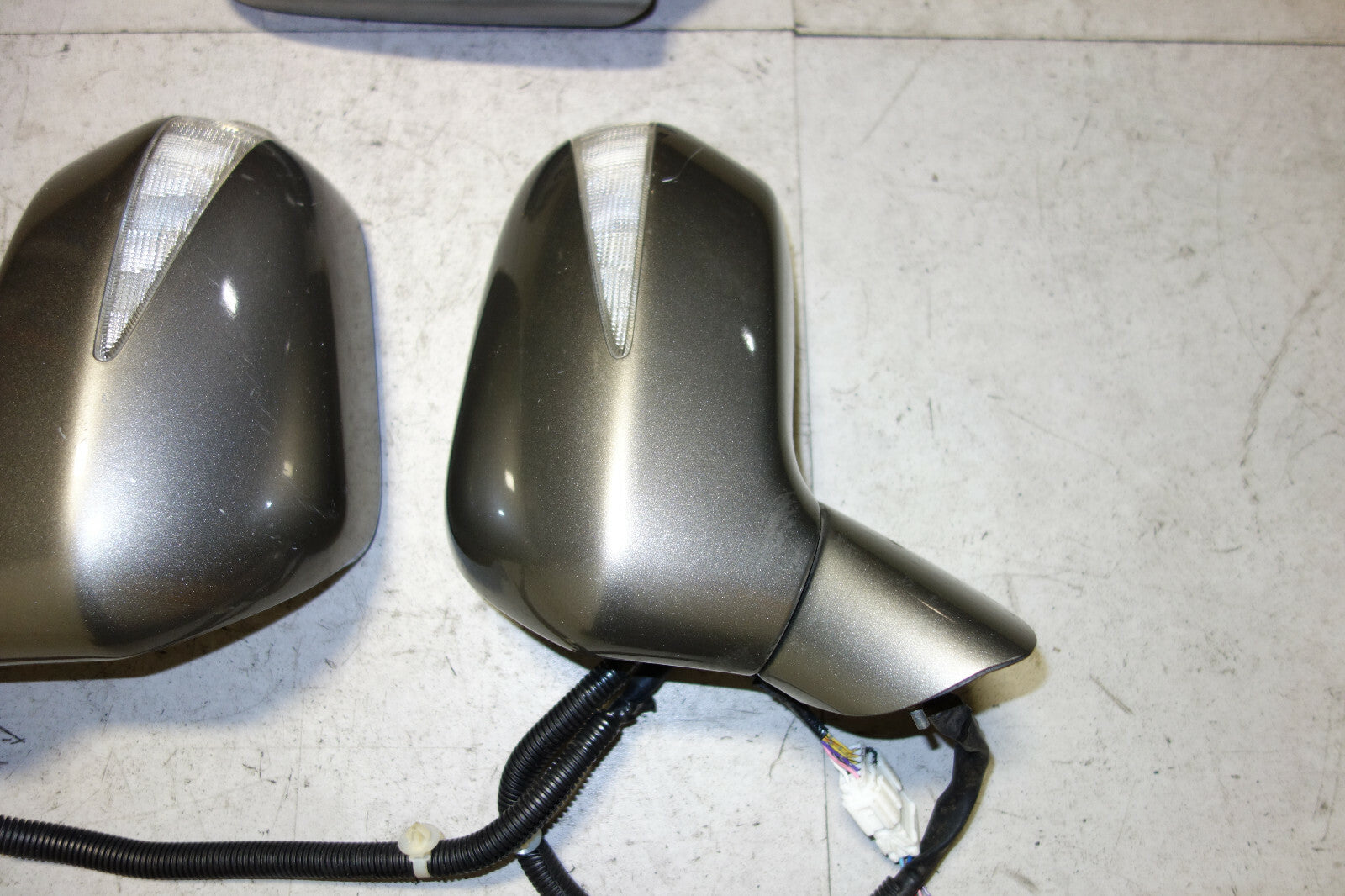 JDM Honda Civic CSX FD1 FD2 Power Folding Mirrors w/ Signal Lights 2006-2011 OEM