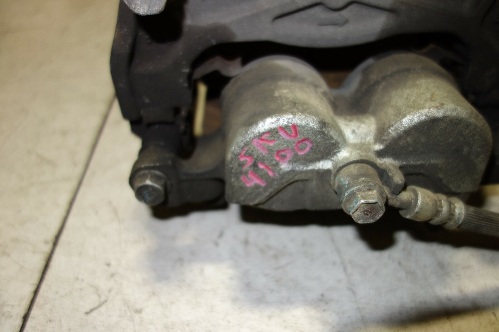 2005-2009 Subaru Legacy Spec-B Front Right Brake Caliper 6-speed Turbo JDM