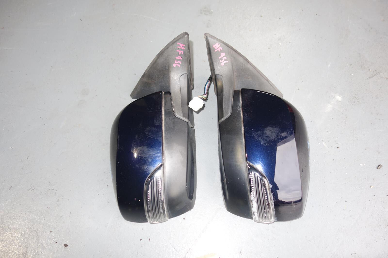 JDM 2010-2014 Subaru Legacy BR BM Power Folding Mirrors + Signal Lights OEM