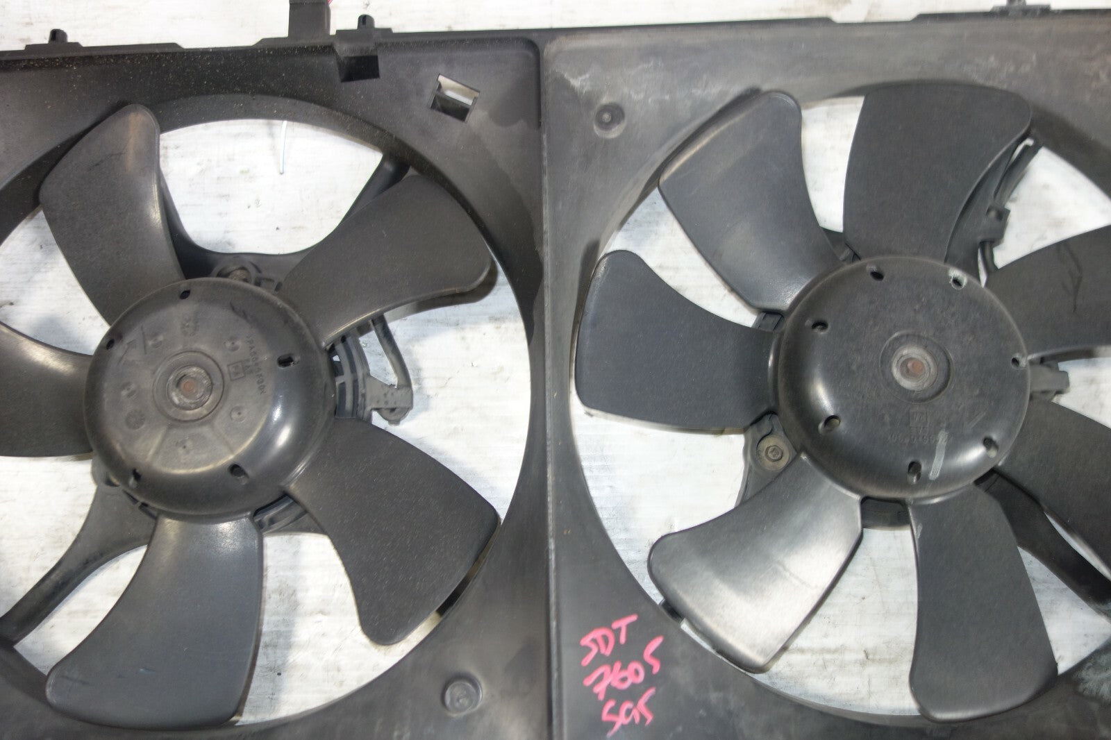 JDM Subaru Forester Radiator Fan Assembly Shroud SG5 2003-2008 Rad Fan OEM