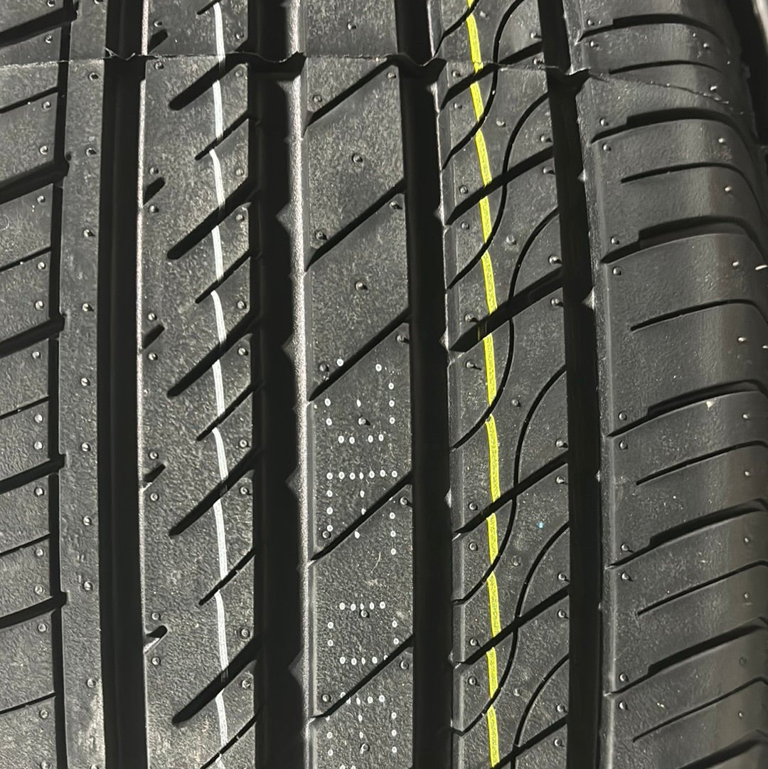 215/55R17 GRENLANDER L-ZEAL56 UHP PASSENGER