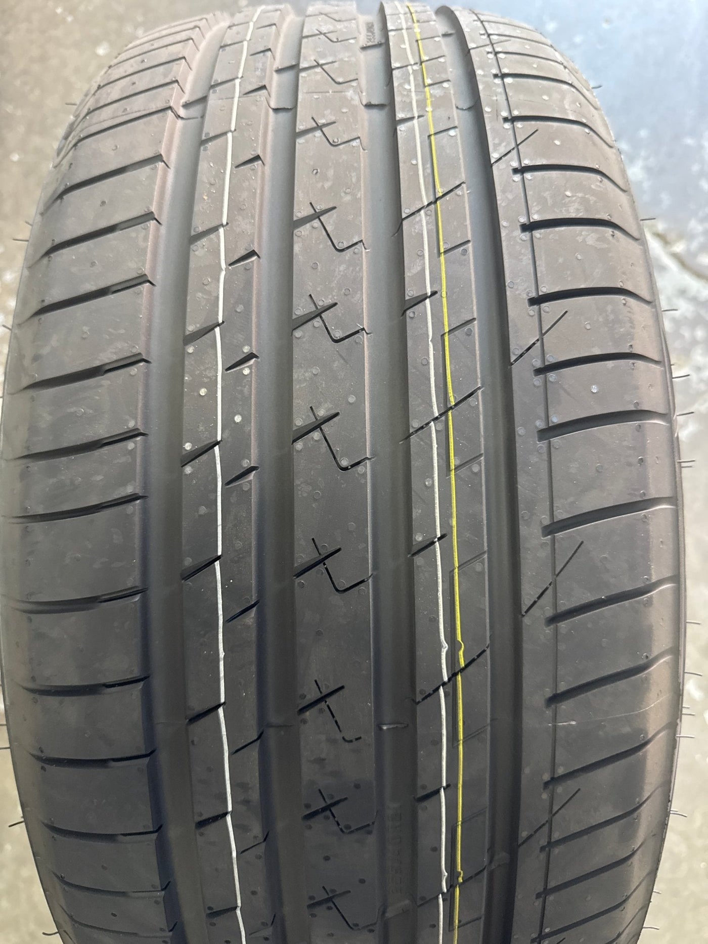 255/40R21 GRENLANDER X-SPORTER EV PASSENGER
