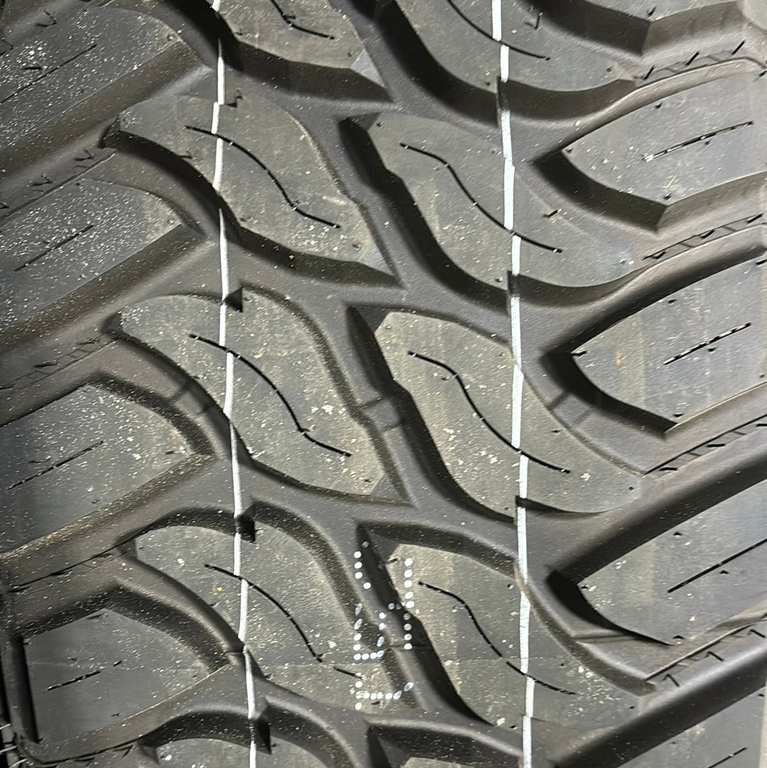 35X12.50R17 GRENLANDER PREDATOR M/T LIGHT TRUCK