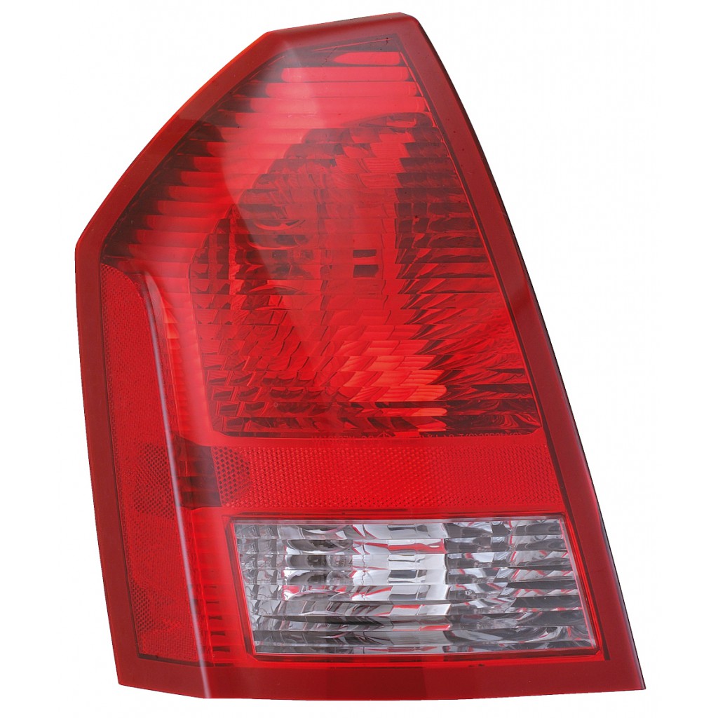 CHRYSLER 300 2005-2010 — TAIL LAMP LH; FOR V6 ENGINES ; CHRYSLER 300 2005-2007