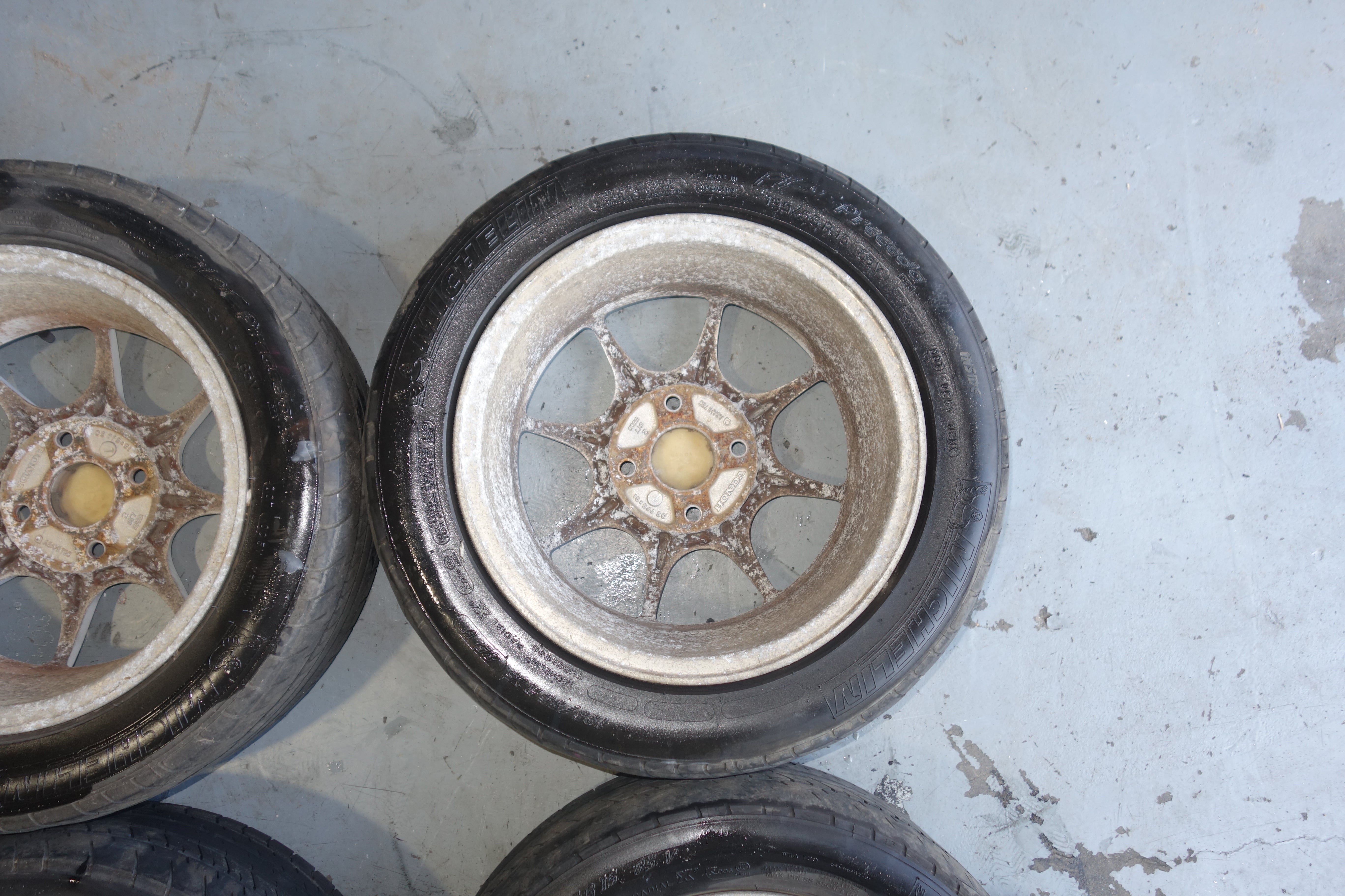 JDM Honda Integra Type R DC2 96–97 Spec 4x114.3 15x6 +50 White OEM Lightweight Wheels Tires Mags with Center Caps NS-II 165/50R15
