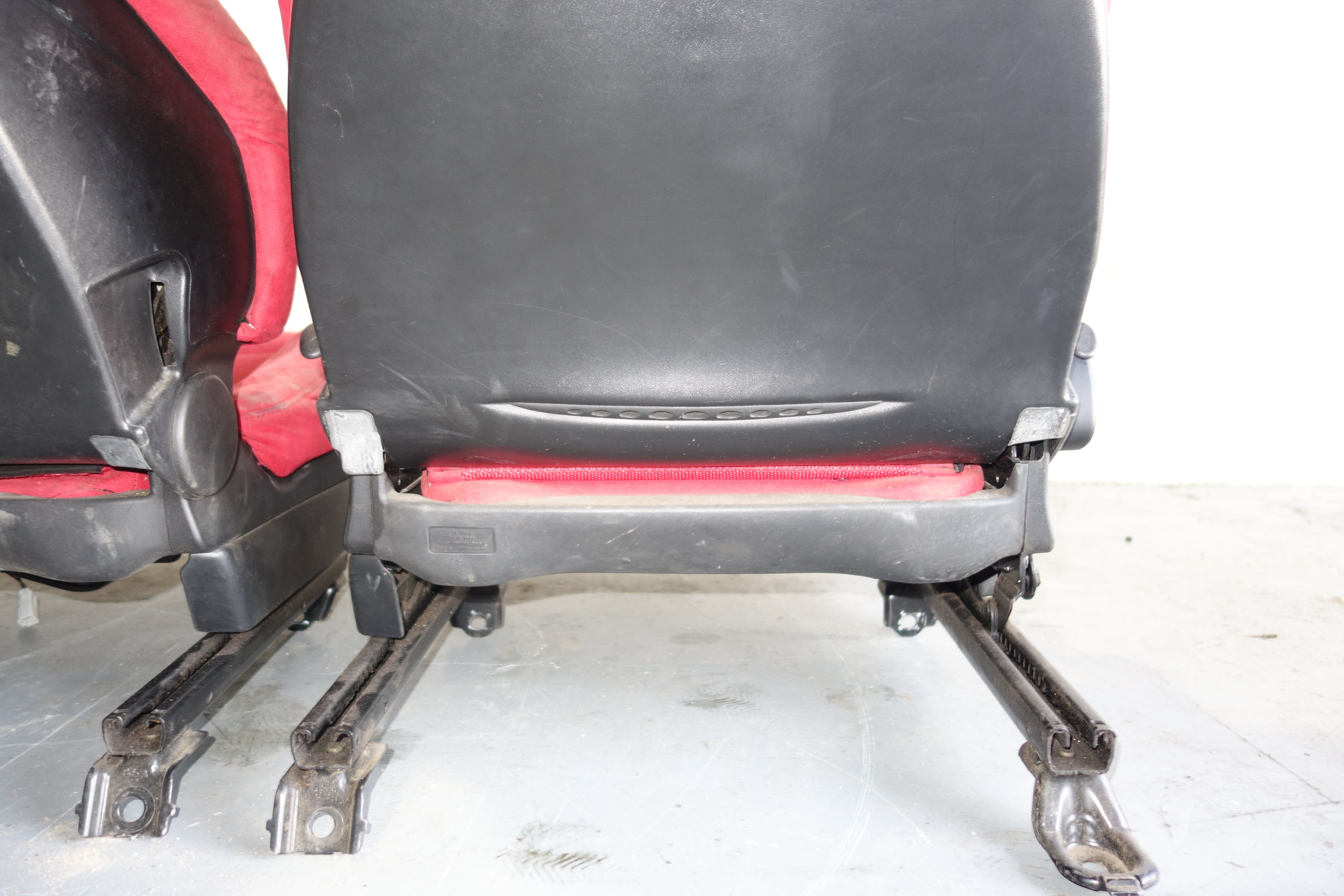 JDM Honda Civic Type R EP3 Recaro Seats Red Front Pair w/ Rails 2001–2005