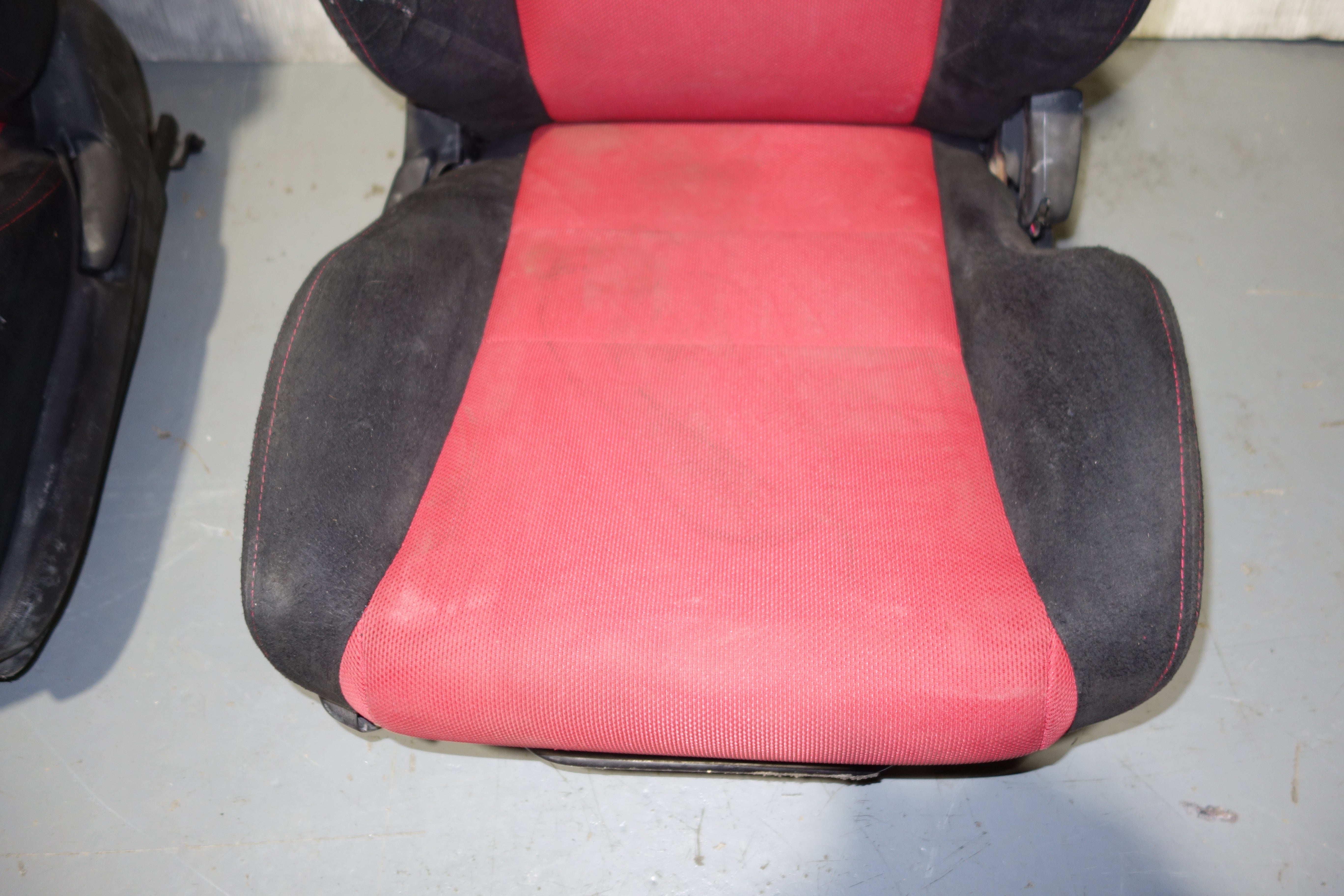 JDM Honda Civic Type R EP3 Facelift OEM Front Seats Red Black Type R 2004–2005