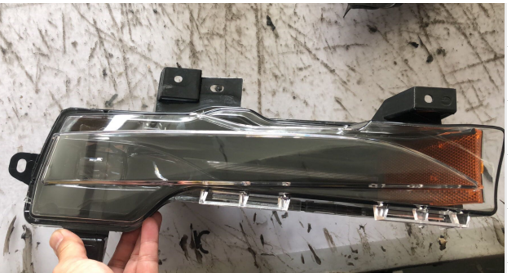 TESLA MODEL 3 2017-2023 — FOG LAMP RH; ONE LIGHT; MODEL 3 2017-2021; MODEL Y 2020-2022