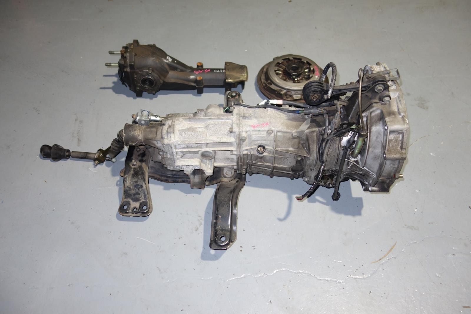 JDM Subaru Impreza WRX Legacy Forester Turbo 5speed AWD Transmission 4.11 Differential Pull Type Axles 1999-2005
