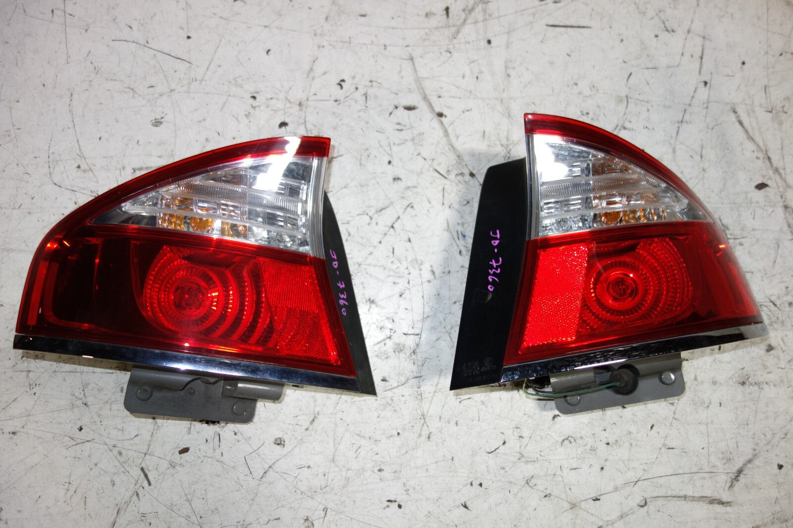 JDM SUBARU LEGACY BL5 OEM USED TAIL LIGHTS  LAMPS 4 DOOR SEDAN 2005-2009