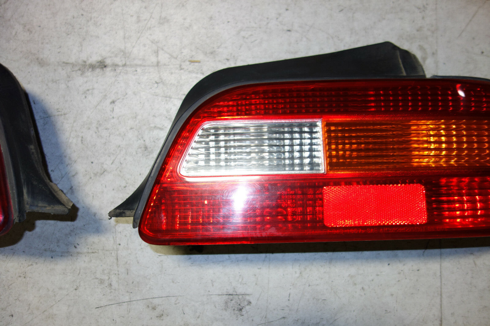 JDM Honda Legend KA7 Tail Lights Lamps OEM 1991-1995 Sedan 4-Door Left + Right