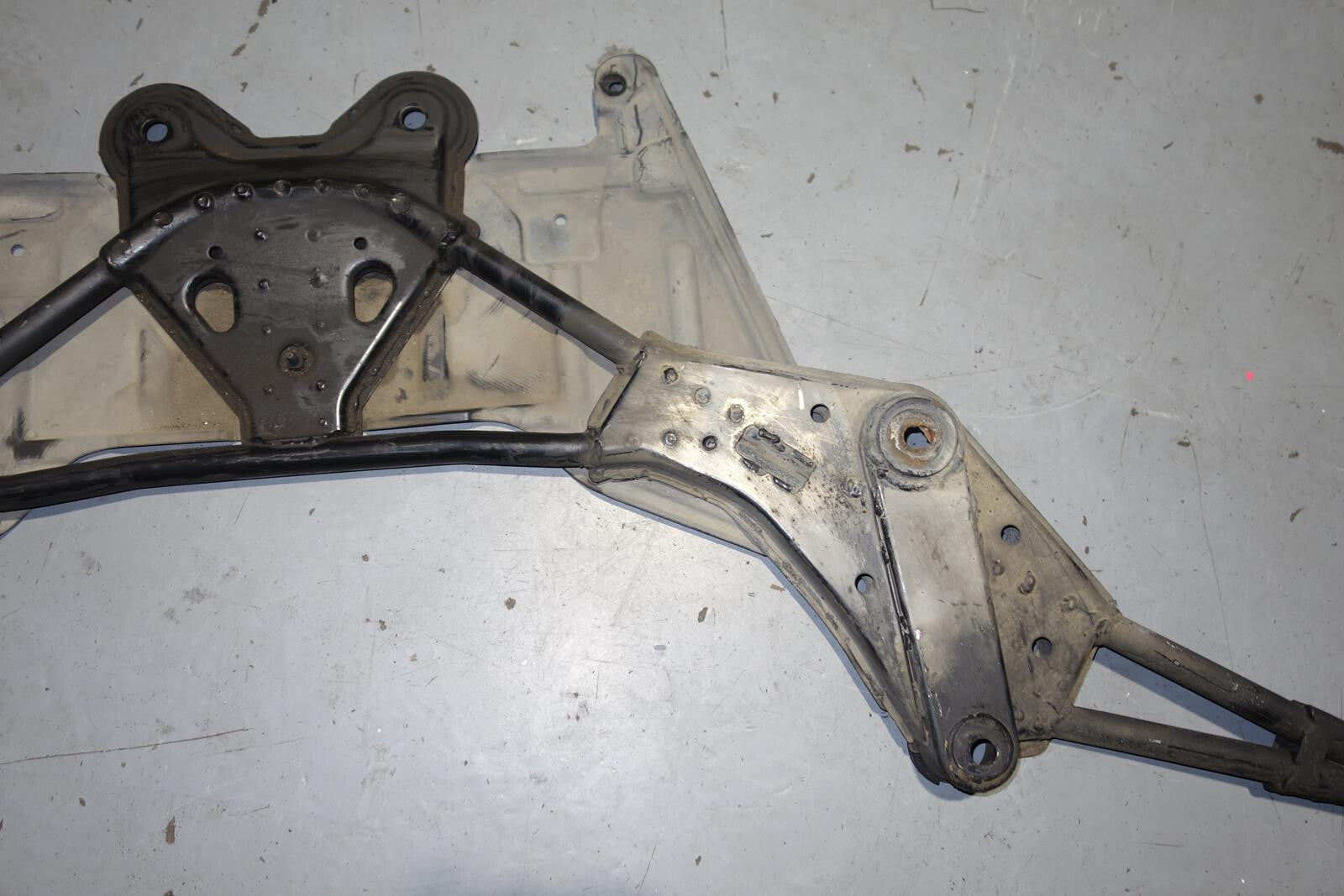 03-07 Infiniti G35 Coupe Front Subframe Crossmember Engine Cradle 350z 03-09