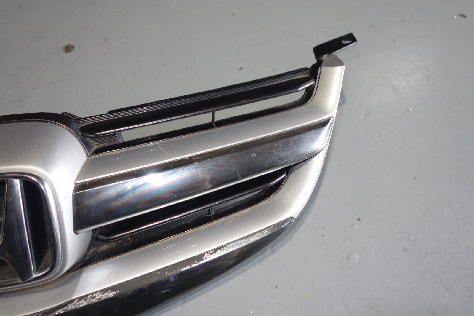 JDM 2005-2008 GENUINE ACURA RL KB1 OEM FRONT GRILLE HONDA LEGEND KB1 GRILL