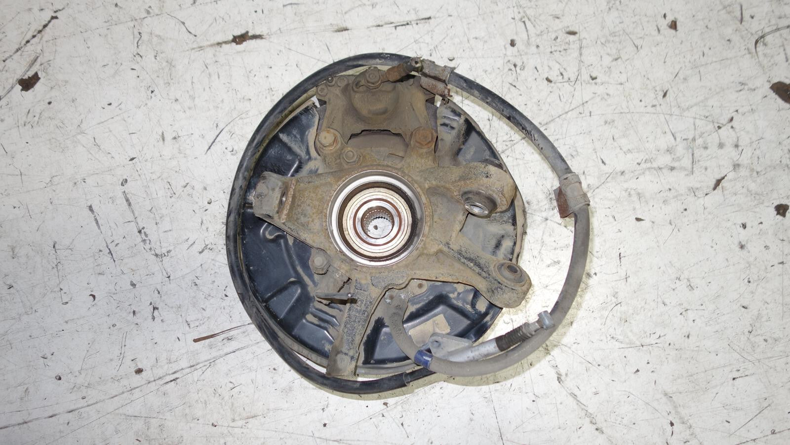 JDM 2000-2005 LEXUS IS300 REAR RH SPINDLE WHEEL HUB BEARING KNUCKLE SUSPENSION