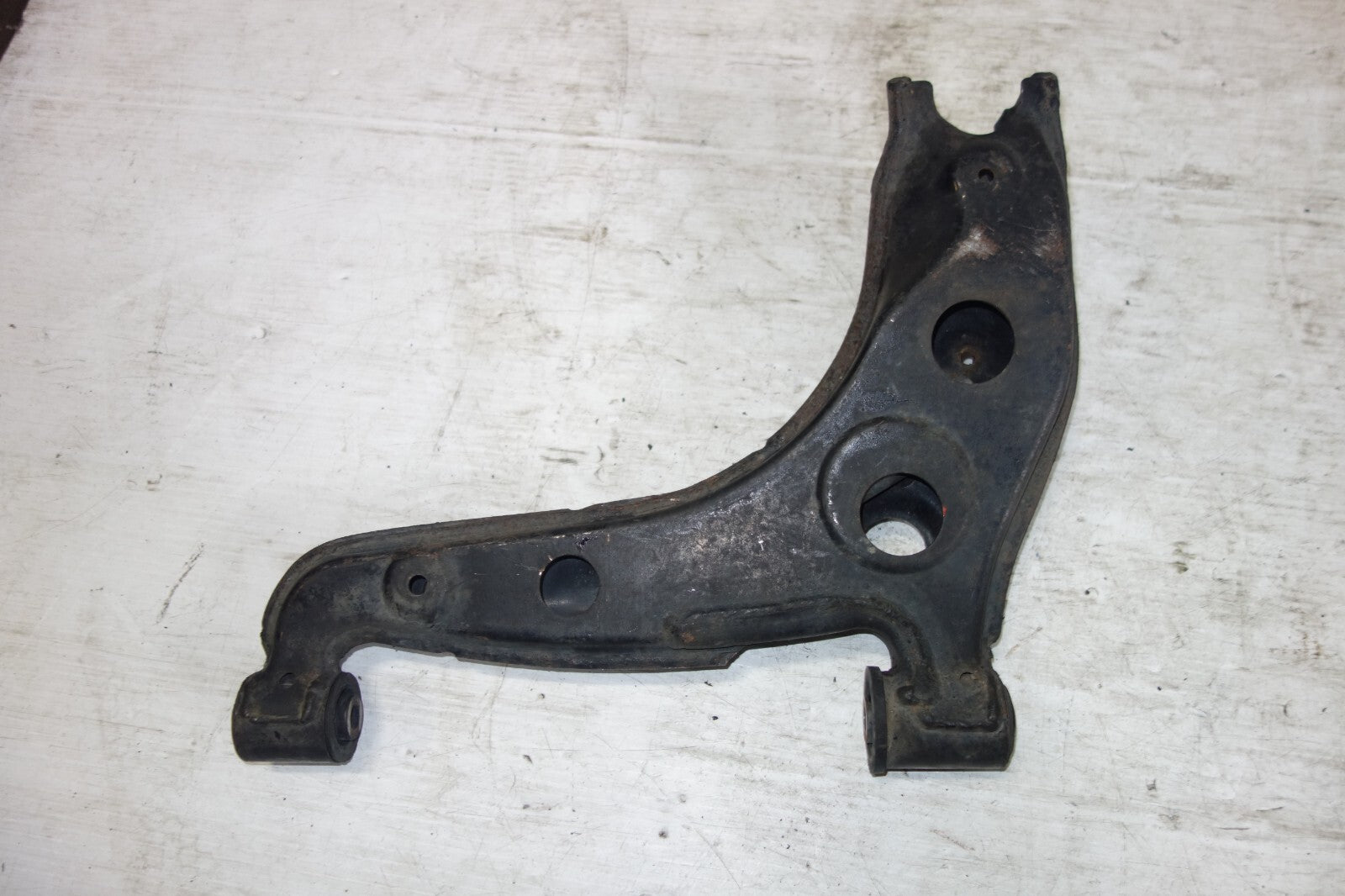 JDM 1993-1997 MAZDA MIATA  OEM FRONT LOWER CONTROL ARM PASSENGER RIGHT SIDE