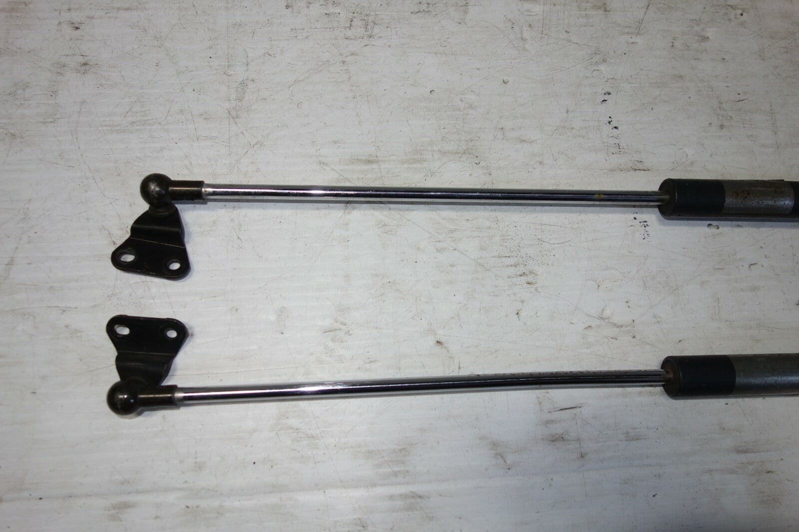 JDM 1996-2000 HONDA CIVIC TYPE R  EK9 REAR HATCH STRUTS TAILGATE TRUNK SHOCKS