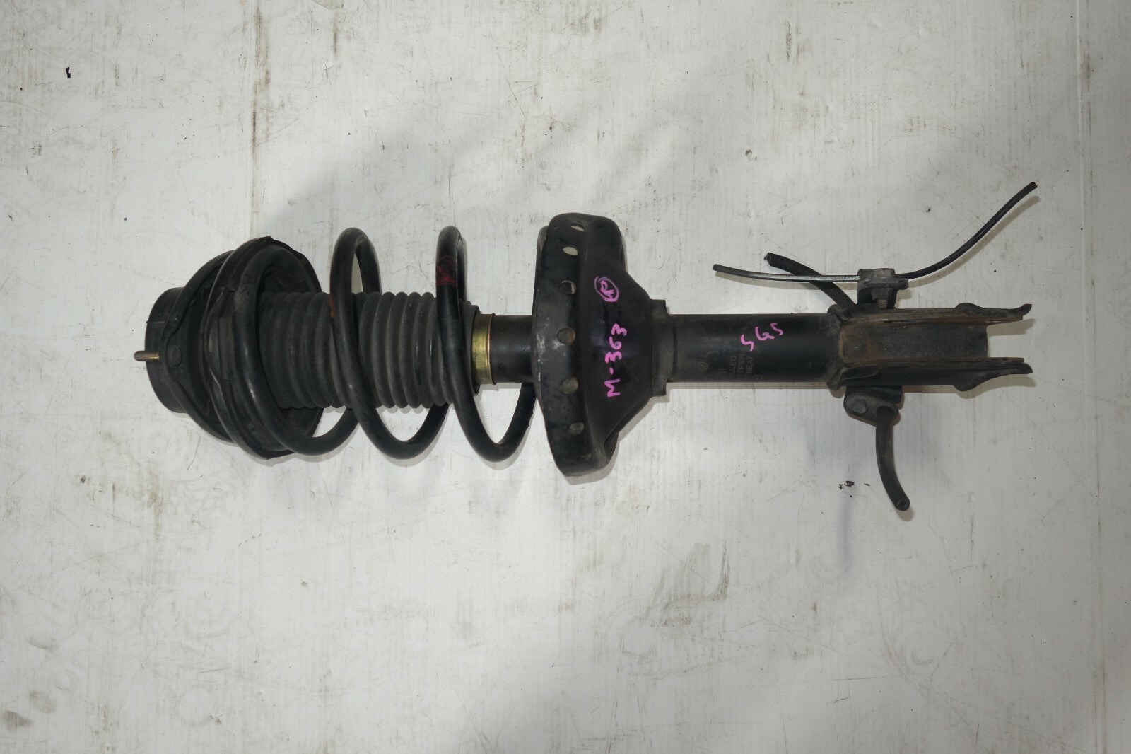 JDM 03-08 SUBARU FORESTER OEM KYB FRONT RIGHT SIDE SHOCK SPRING ASSEMBLY GENUINE