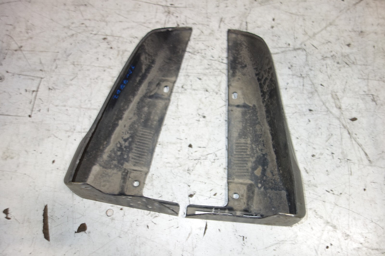 JDM SUBARU LEGACY OUTBACK OEM REAR BUMPER SPATS WAGON 2005-2009