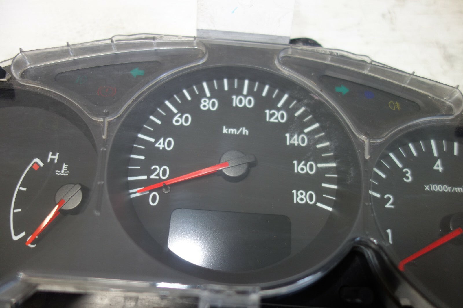 JDM SUBARU FORESTER SG5  MANUAL 5 SPEED GAUGE CLUSTER  SPEEDOMETER 2003-2008