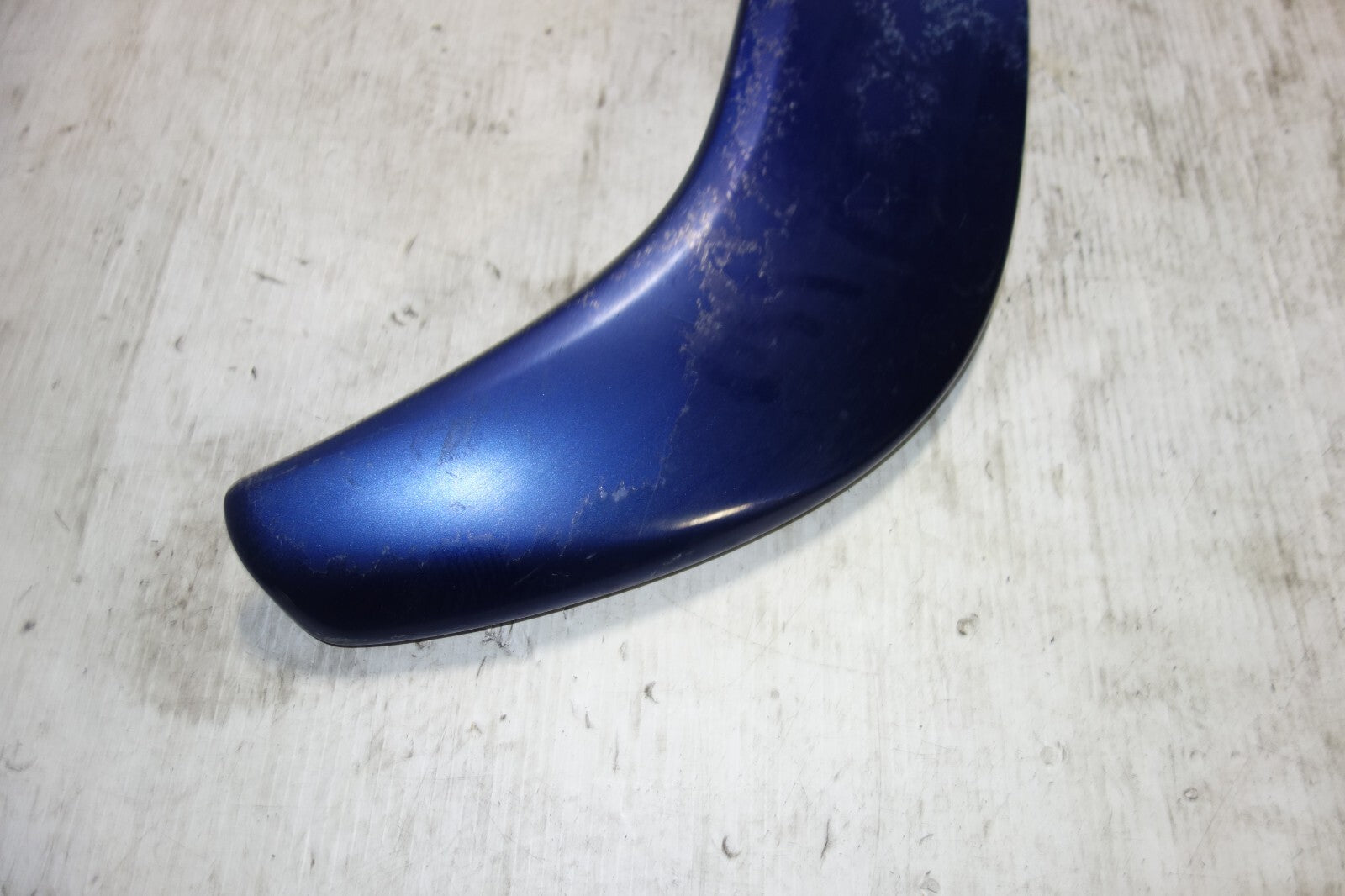 JDM 2000-2004 SUBARU LEGACY WAGON OEM USED REAR SPOILER WING WAGON BH5 2000-2004