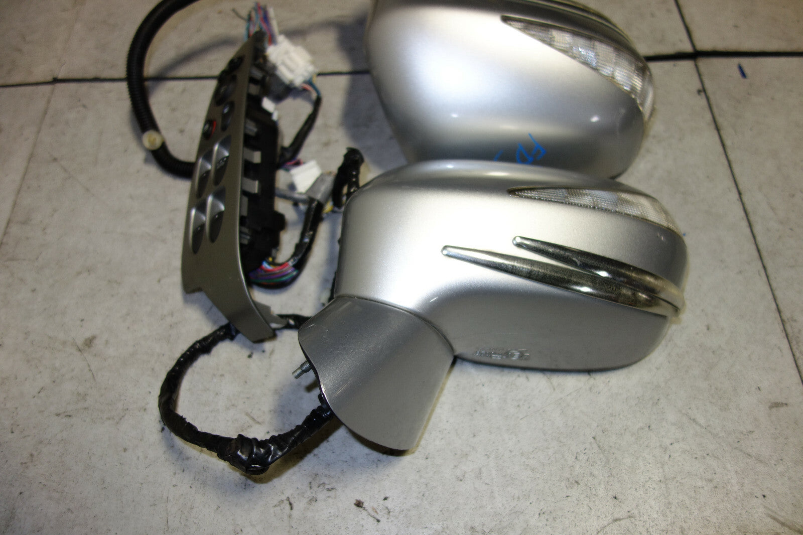 JDM Honda Civic CSX FD1 FD2 Power Folding Mirrors w/ Signal Lights 2006-2011 OEM